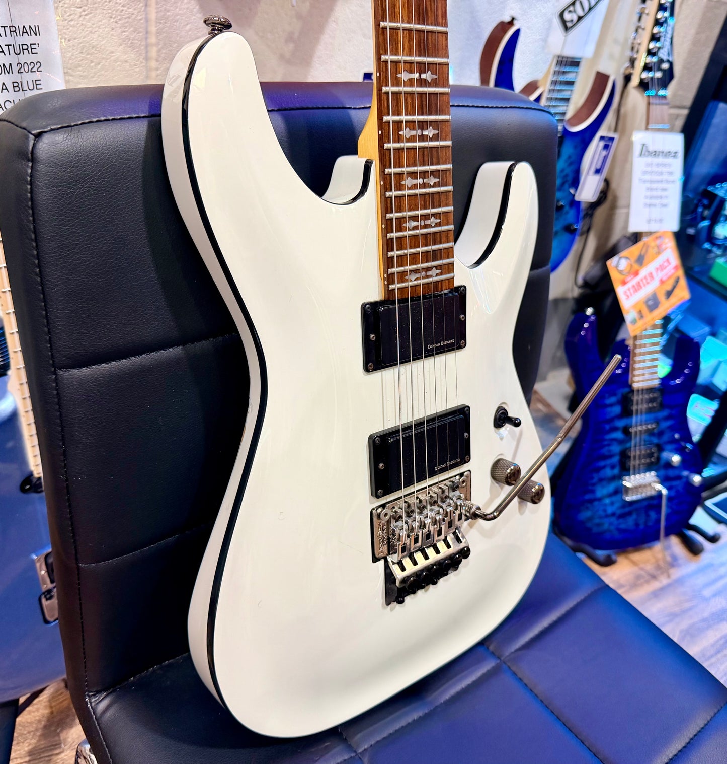 🔥2015🔥 Schecter Demon 6 FR Electric Guitar~ Vintage White~ Floyd Rose!