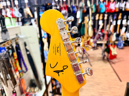 ✨2024✨ Fender Squier J Mascis Jazzmaster Vintage White & Gold~ MINT Condition!