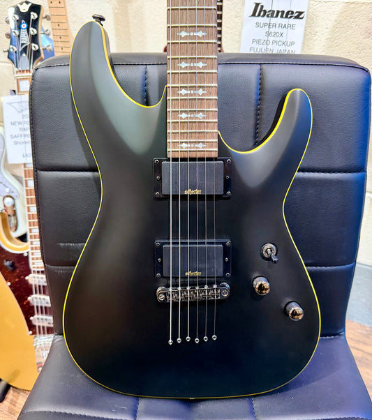 😈 NEW 2025 😈 Schecter Demon 6~ Aged Black Satin~ Diamond Active Pickups!
