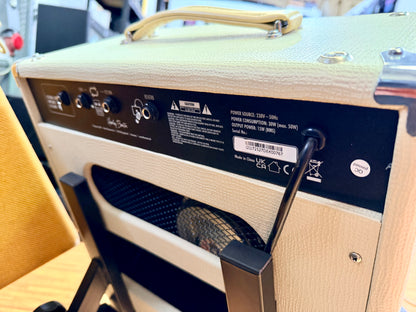 ✨MINT✨ Harley Benton TUBE15 Celestion 15W All-Valve Combo Guitar Amp~ White!