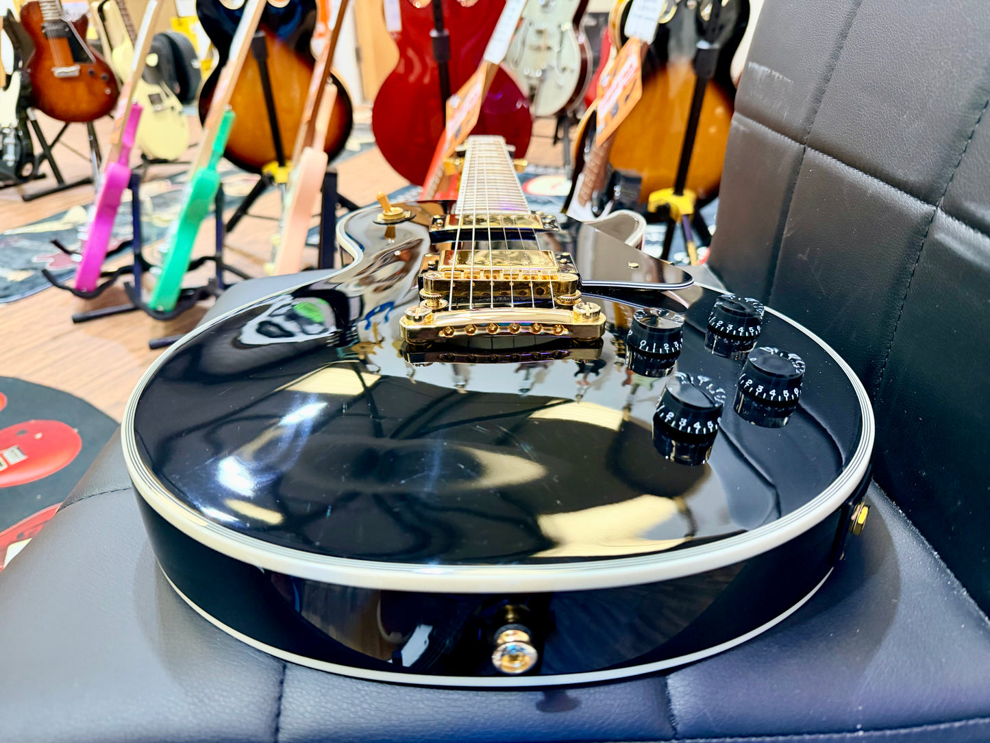 🔥MINT 2023🔥 Tokai UALC62 BB~ Les Paul Custom Style~ Gloss Black/Gold Hardware!