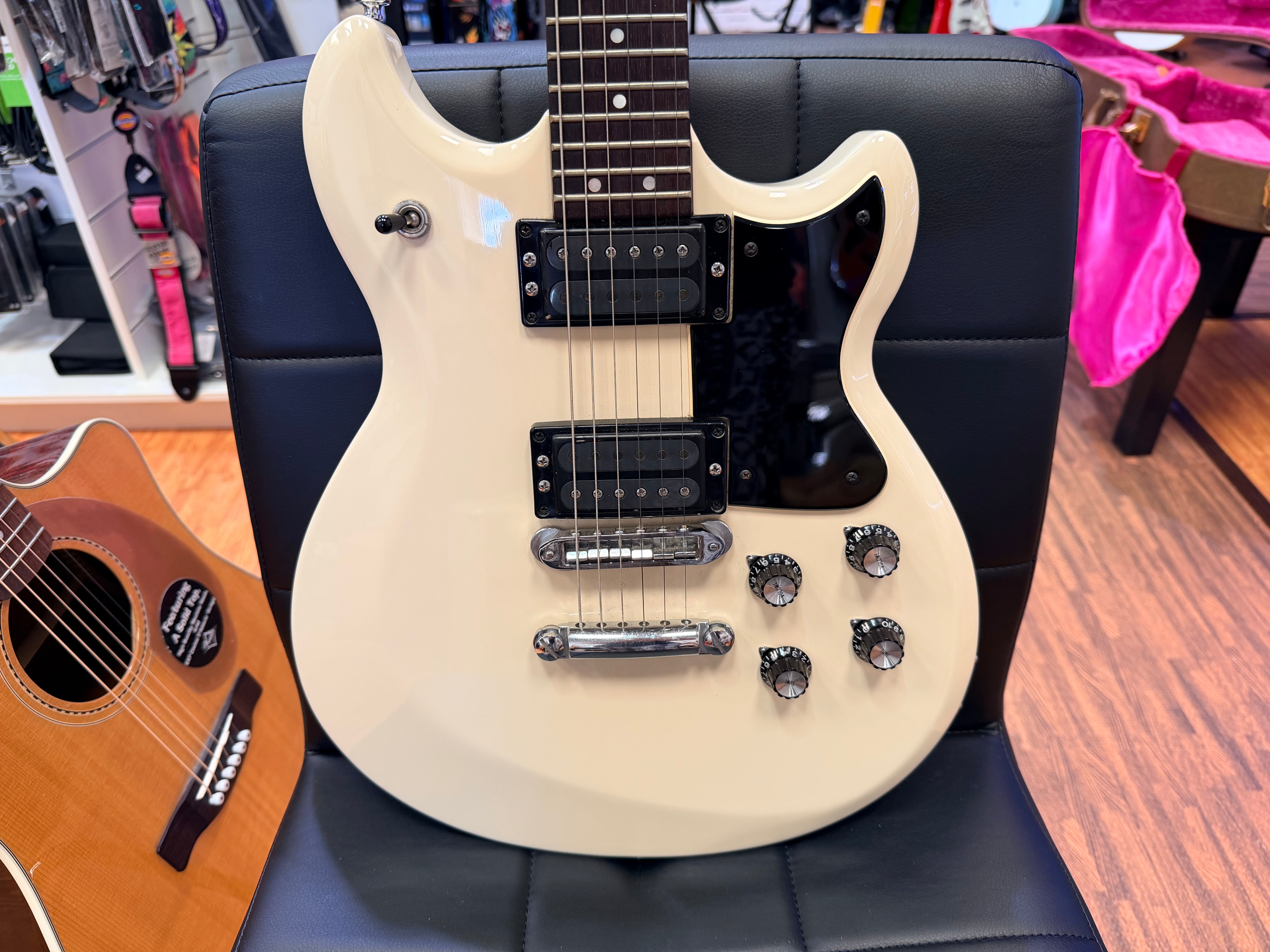 🇯🇵 Yamaha Super Flighter SF500~ 1978~ Vintage White ~ Made in Japan~ Case 🇯🇵