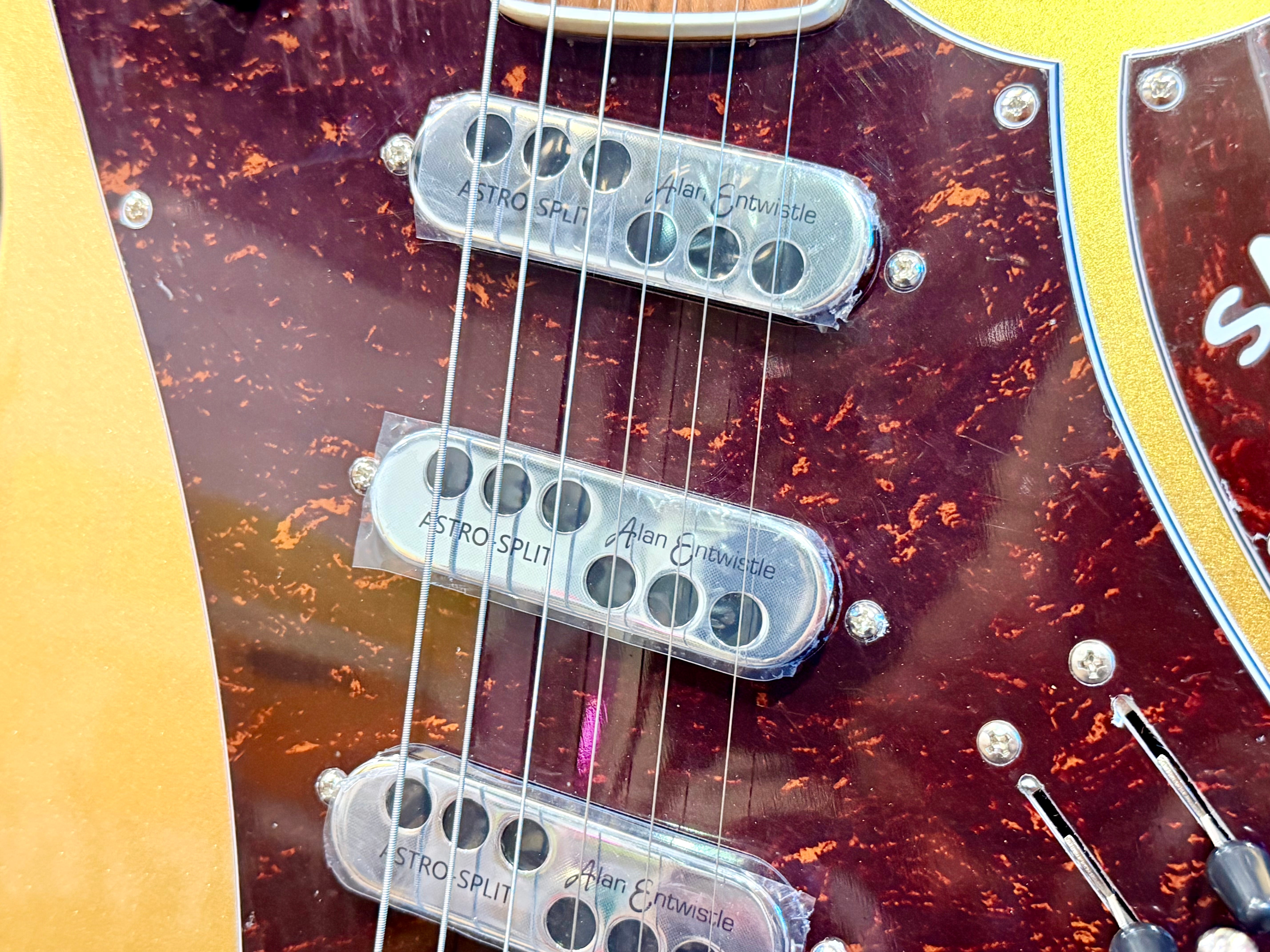 🔥BRAND NEW 2025🔥 Rapier 33 Saffire Ultra Electric Guitar~ Shoreline Gold!