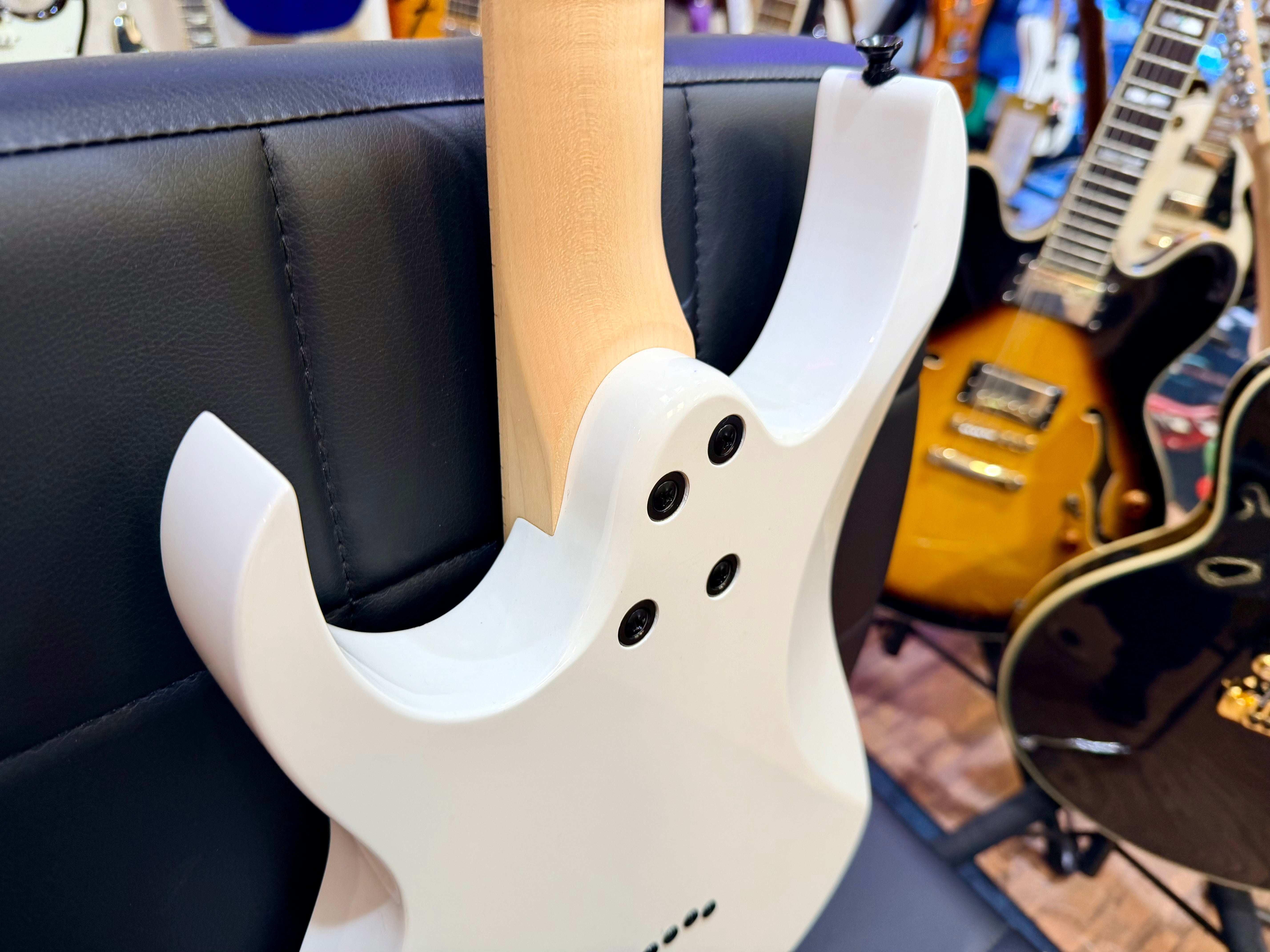 🔥 3/4 Size 🔥 Ibanez PGM Paul Gilbert Mikro Series Electric Guitar~ White!