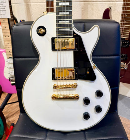 ⚡️MINT 2021⚡️ Epiphone Les Paul Custom Guitar~ Alpine White~ Inspired By Gibson!
