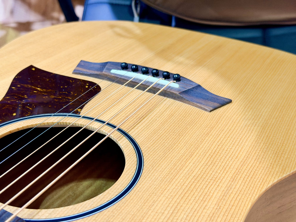 2026 Taylor Big Baby BBT Acoustic Guitar~ Natural~ Ex-Demo Mint + GigBag