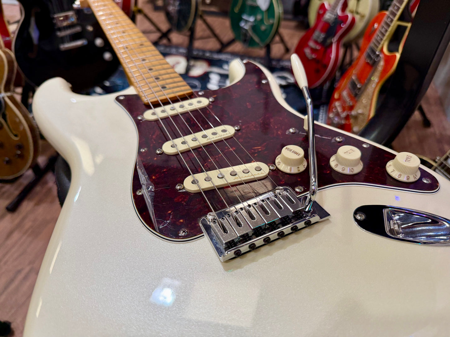 🌟2021 MINT🌟 Fender Player Plus Stratocaster~ Olympic Pearl White~ Push/Pull!