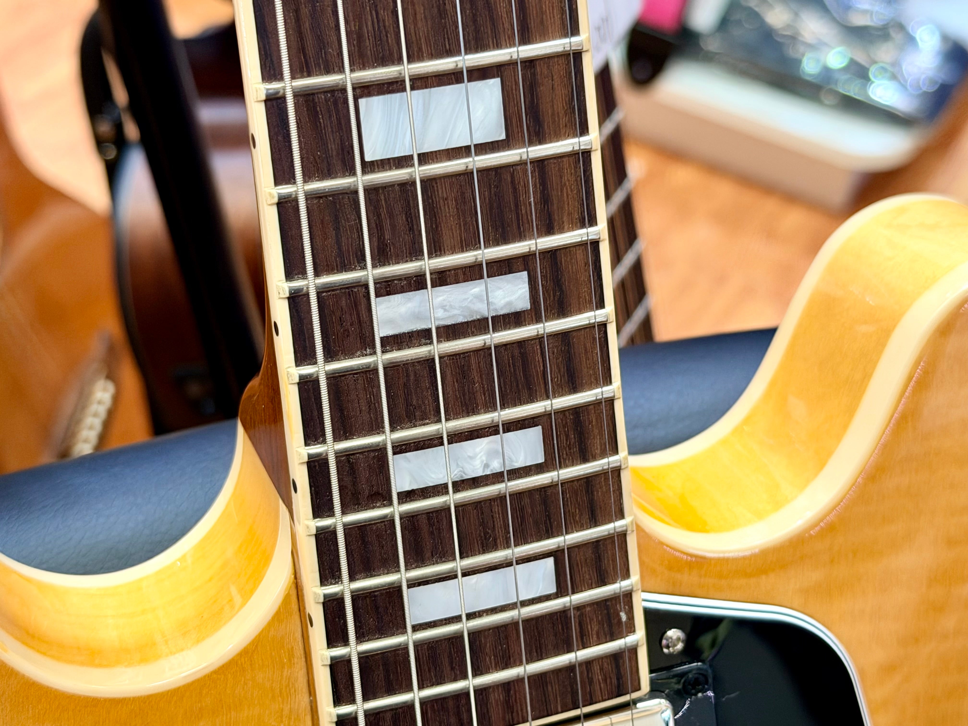 ✨MINT✨ Gibson ES-335 Figured Antique Natural~ Ex-Demo Semi-Hollow + Hard Case!
