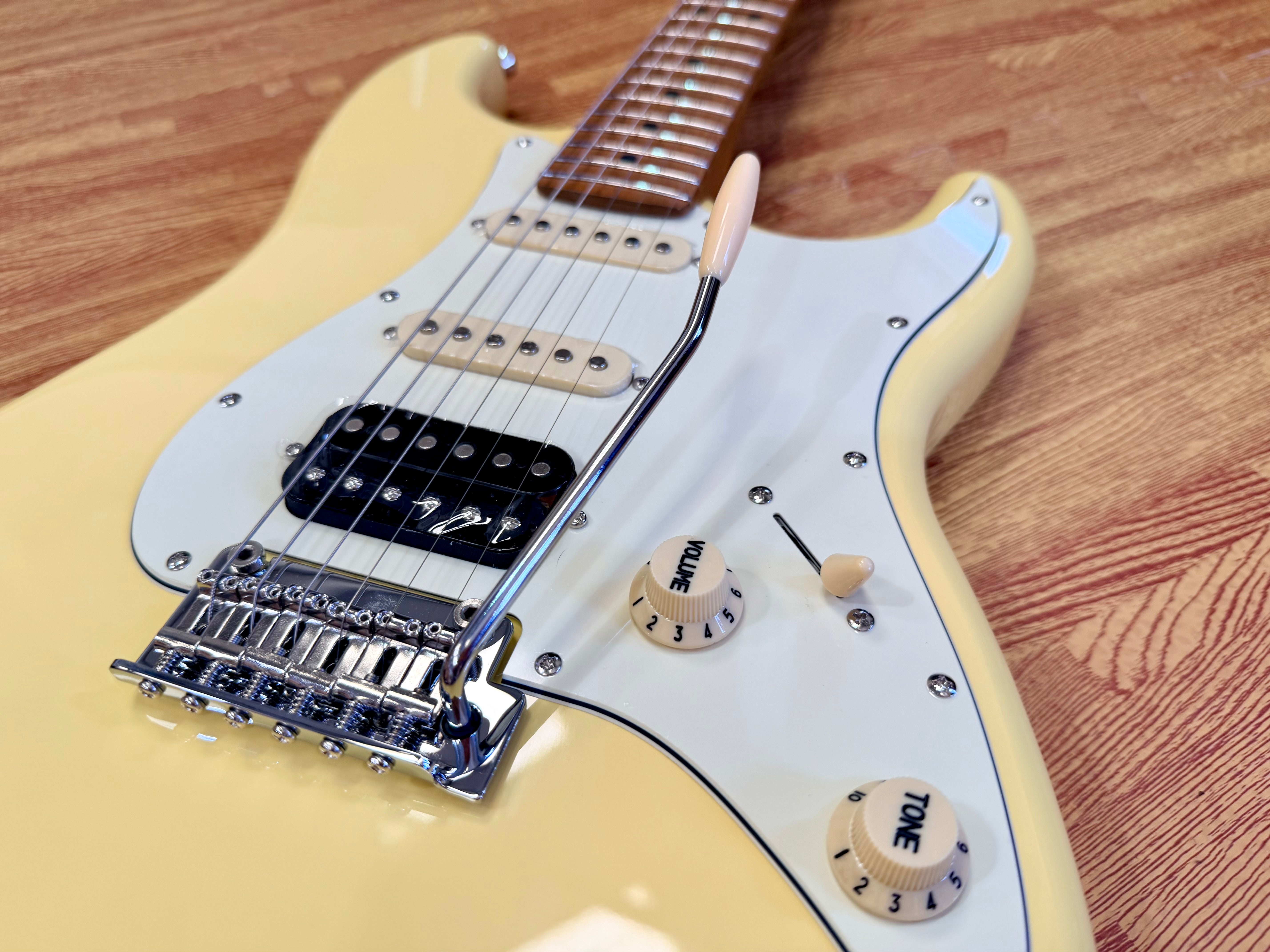 ⚡️NEW⚡️ JET JS-400 HSS Electric Guitar~ Vintage Yellow~ Strat~ 2026 Butterscotch