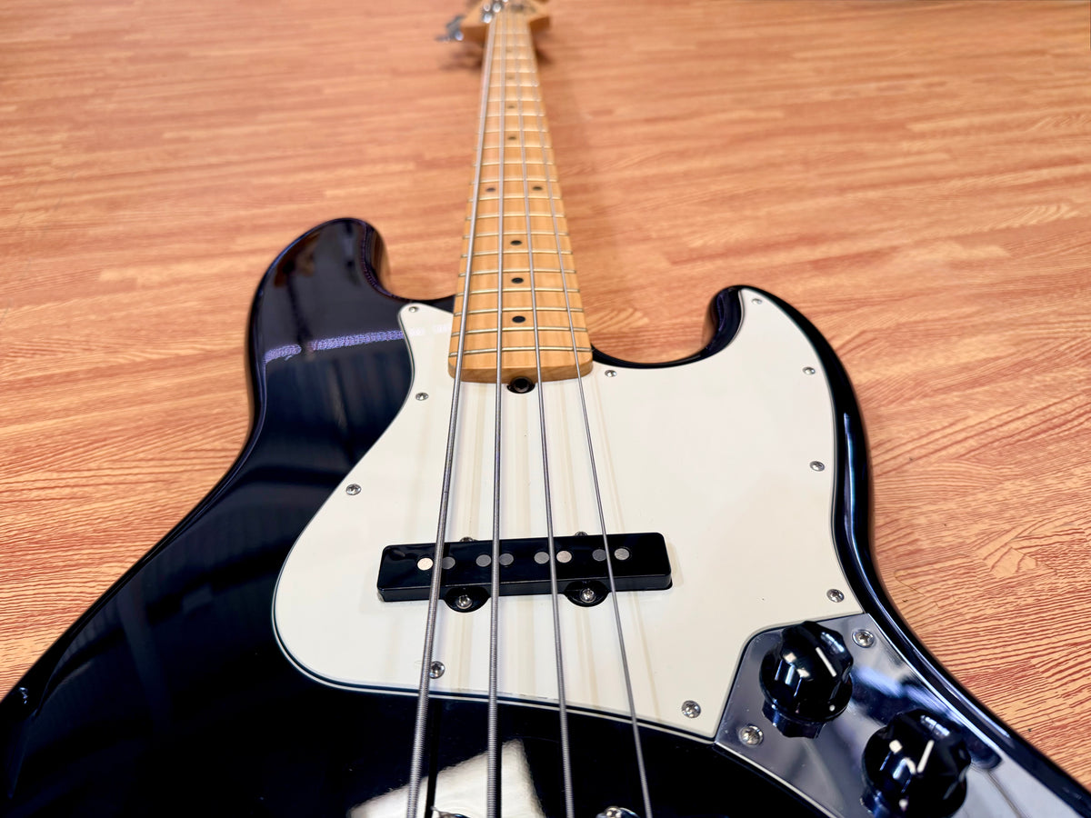 2011 Fender American Special Jazz Bass~ Black~ Maple Fingerboard~ Hard Case