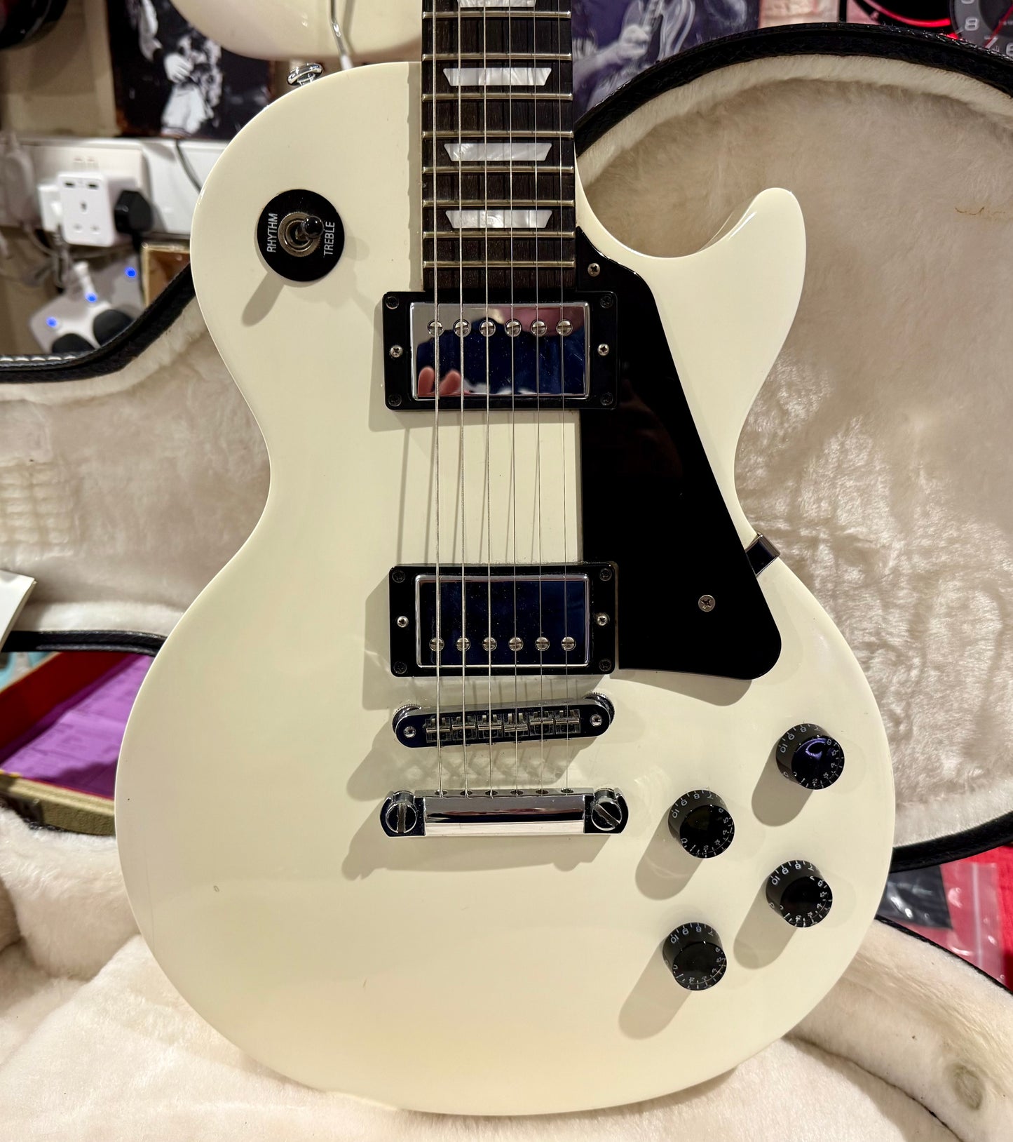 🌟2010🌟 Gibson Les Paul Studio~ Alpine White & Chrome~Ebony Fretboard~Hard Case