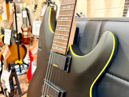 😈 NEW 2025 😈 Schecter Demon 6~ Aged Black Satin~ Diamond Active Pickups!