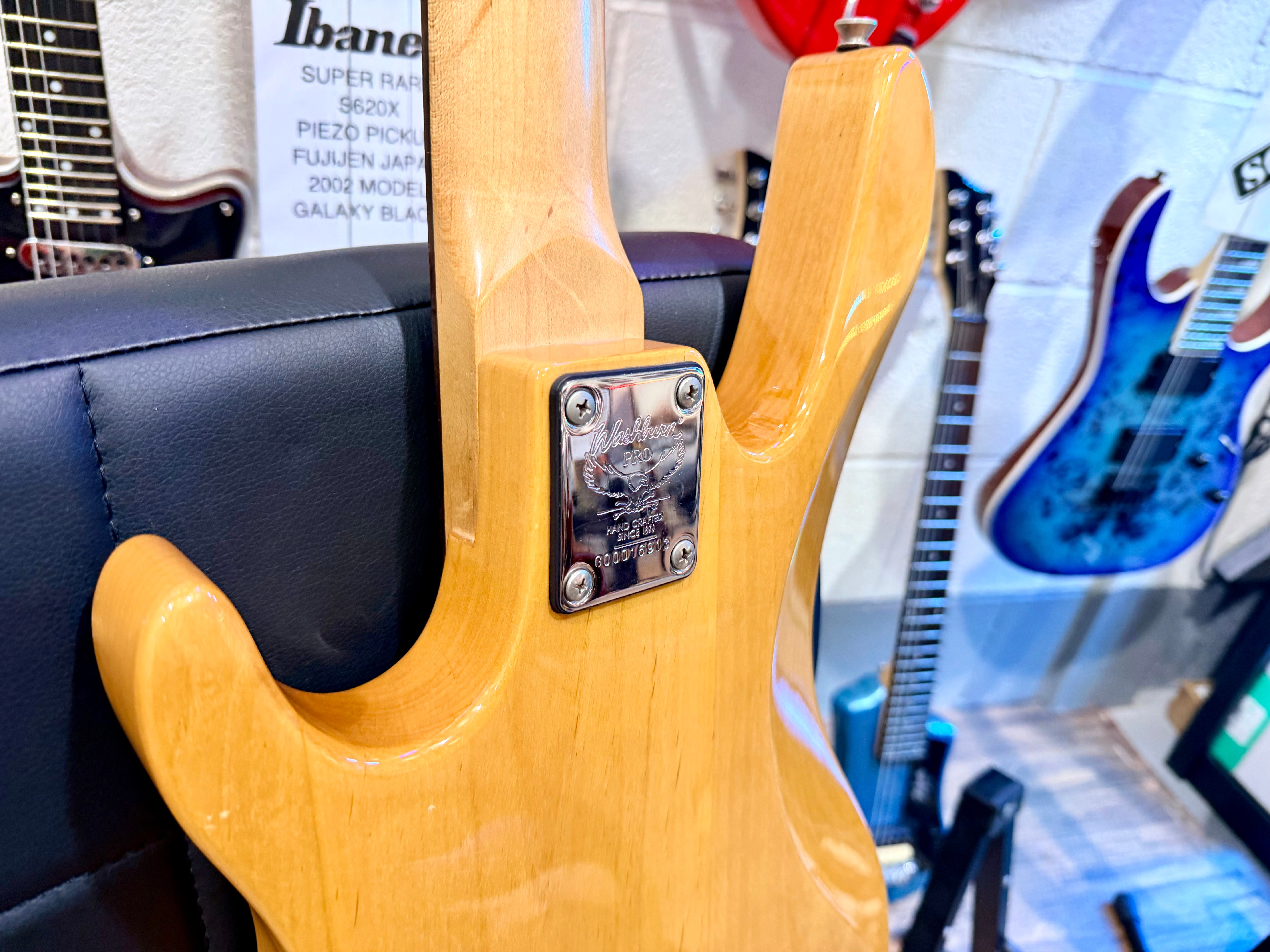 🎸 Washburn XB100 Electric Bass Guitar~ Hard Case~ Natural Gloss 🎸