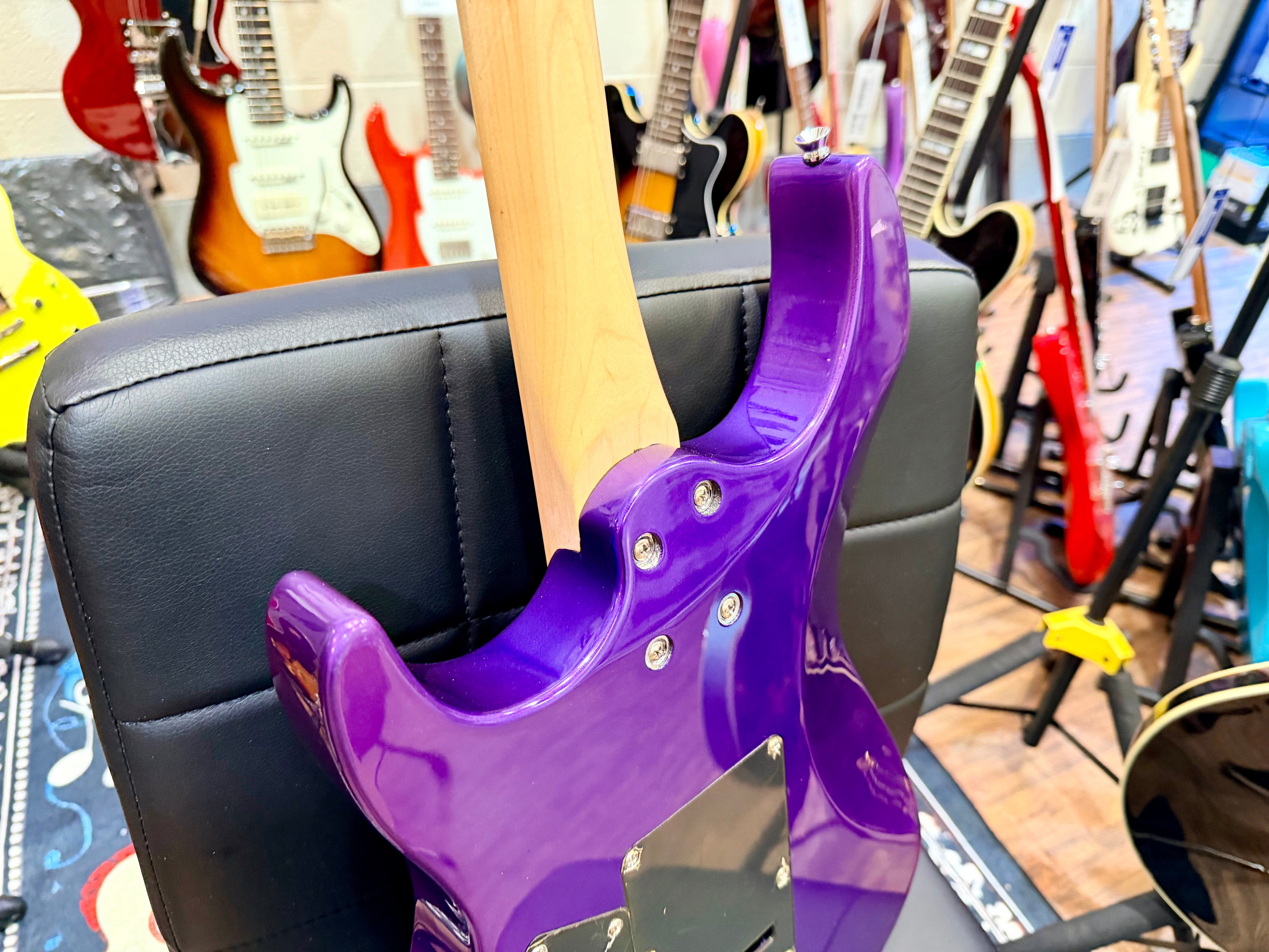 💜 B-STOCK 💜 Vintage V6M24 ReIssued Series Electric Guitar ~ Pasadena Purple!