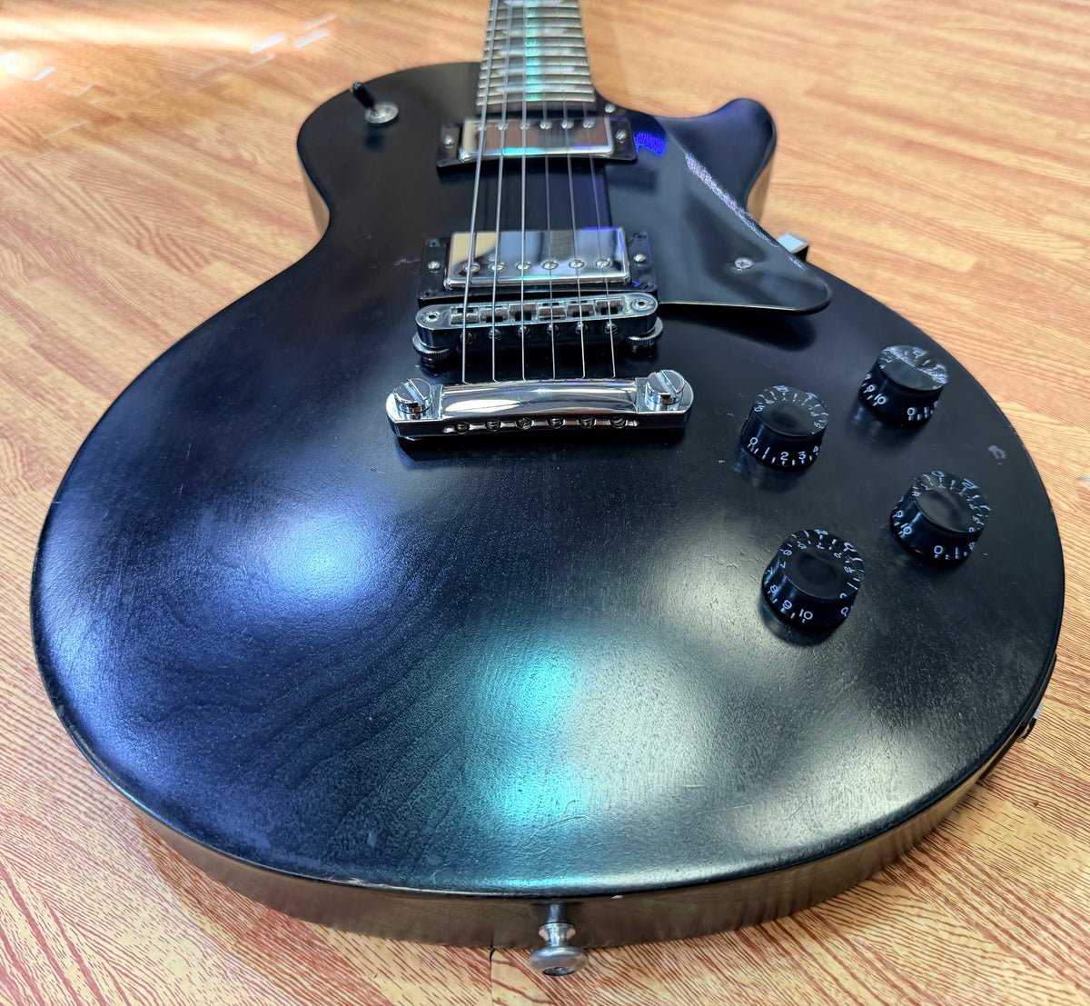 🔥2016🔥 Gibson USA Les Paul Studio Faded~ Worn Ebony + Gibson Gig Bag!