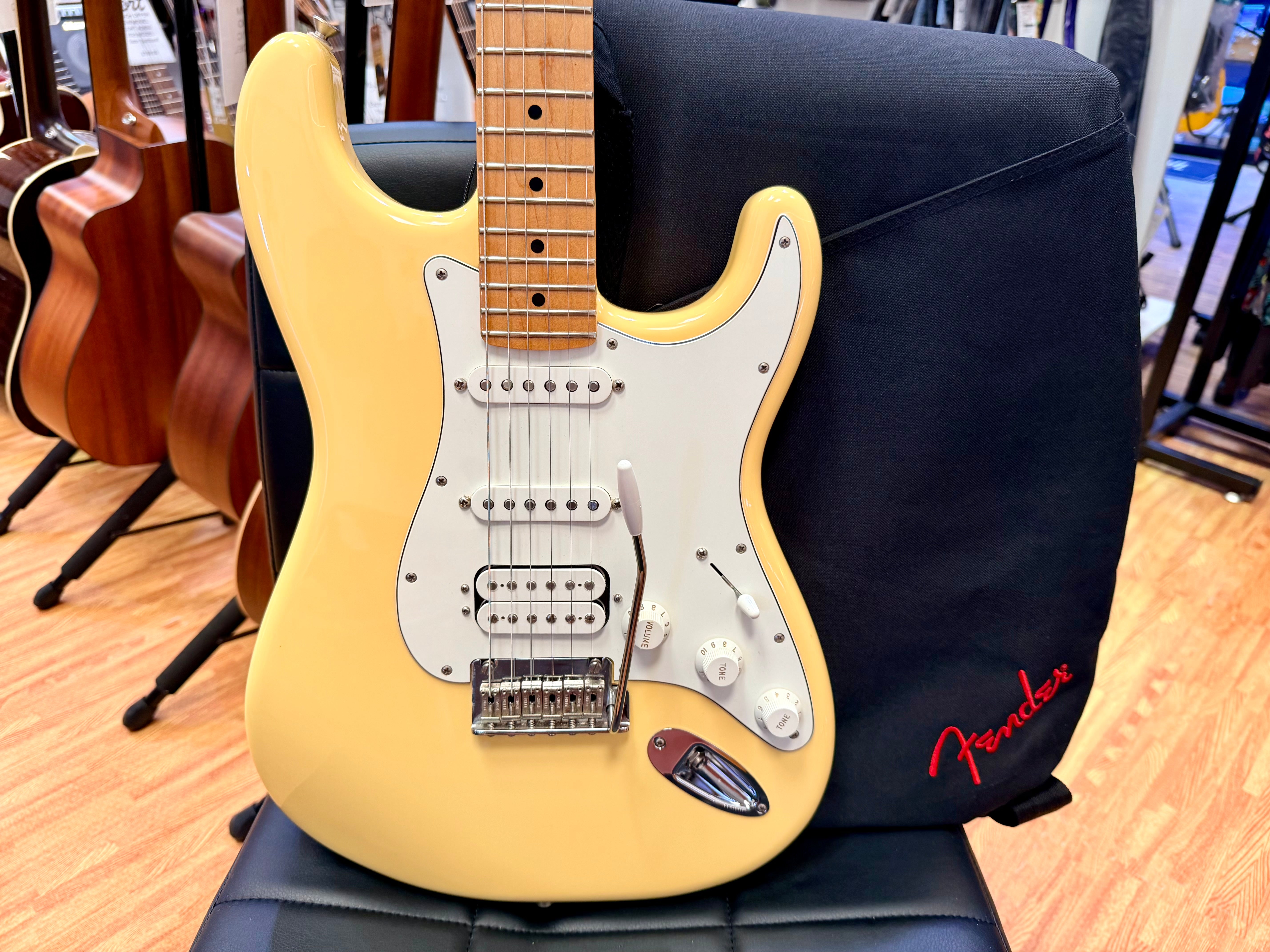 ✨MINT 2018✨ Fender Player Stratocaster HSS~ Buttercream Maple Neck + Gig Bag!