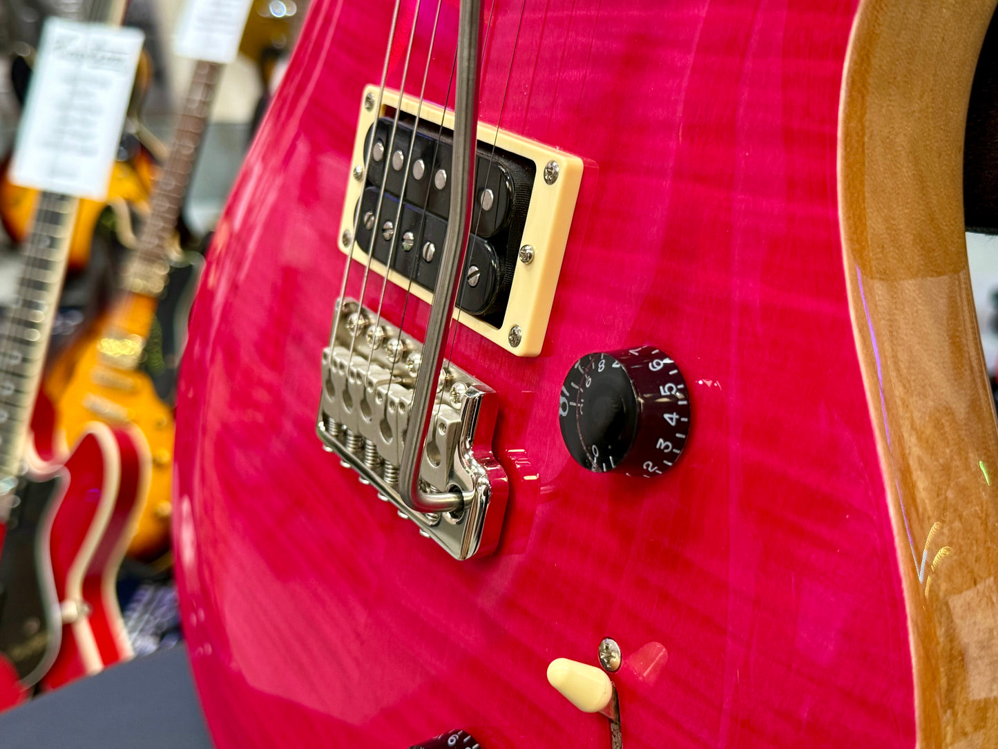 ✨2022 MODEL✨ PRS SE Custom 24~ Bonnie Pink + Gig Bag~ Natural Back~ STUNNING!
