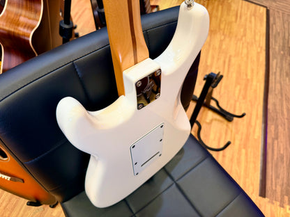 ✨2021✨ Fender Player Stratocaster HSS~ Polar White~ Maple Neck~ Mexican Strat!