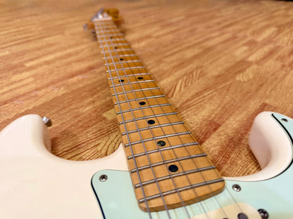 ✨2016✨ Fender Deluxe Roadhouse Stratocaster Electric Guitar~ MIM Vintage White!
