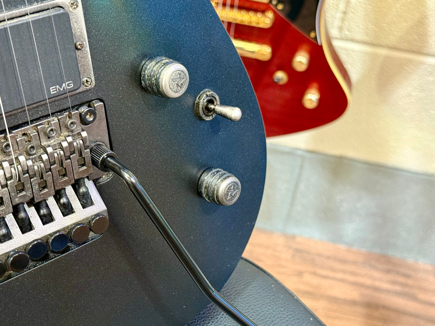 🔥RARE🔥 Cort EVL K6 Satin Black~ Korean Made 2006 Model~ Active EMG P’ups!