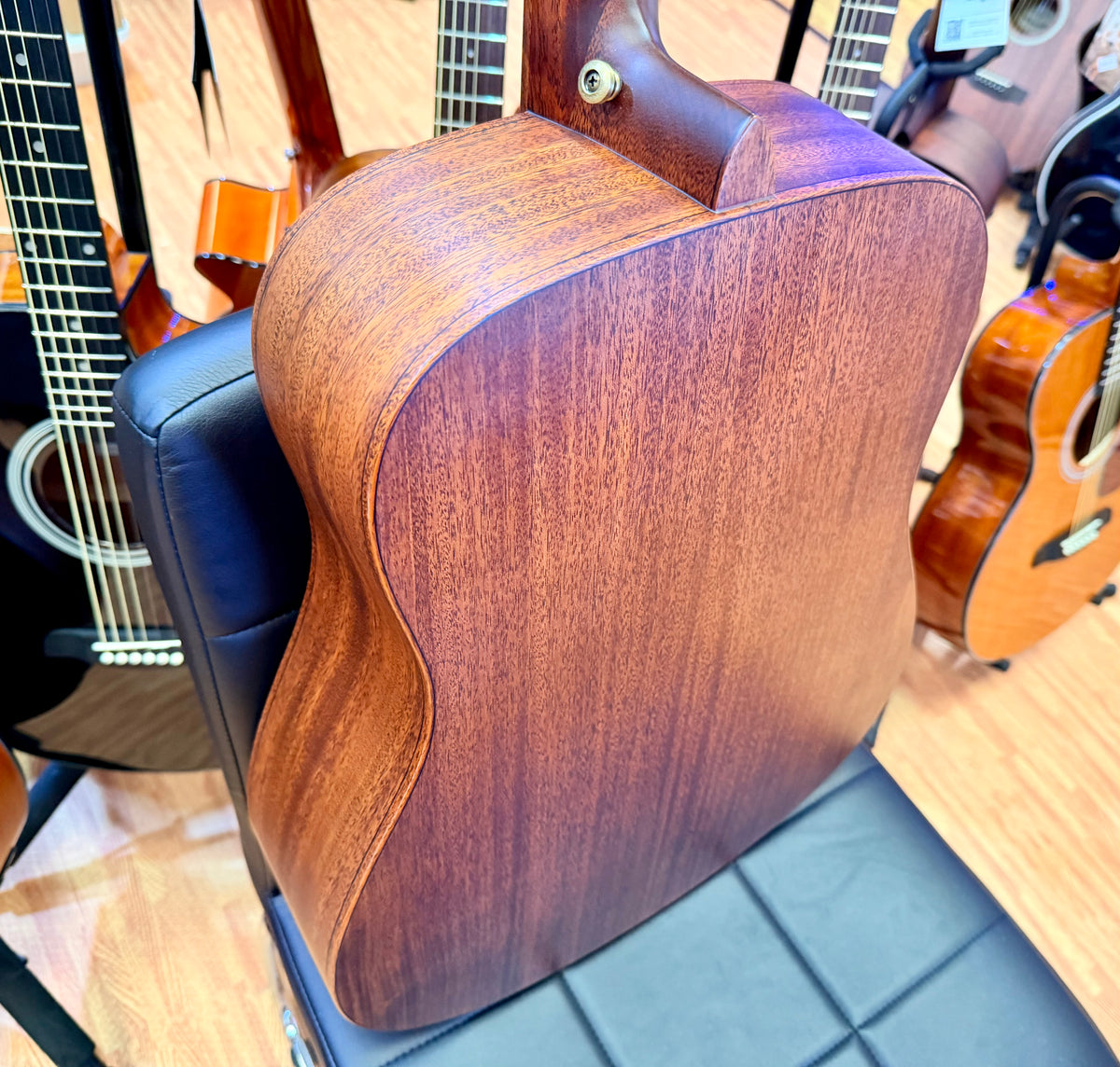 Crafter MIND D-MAHOe Pro Electro Acoustic Guitar~ Solid Mahogany Top + Gig Bag