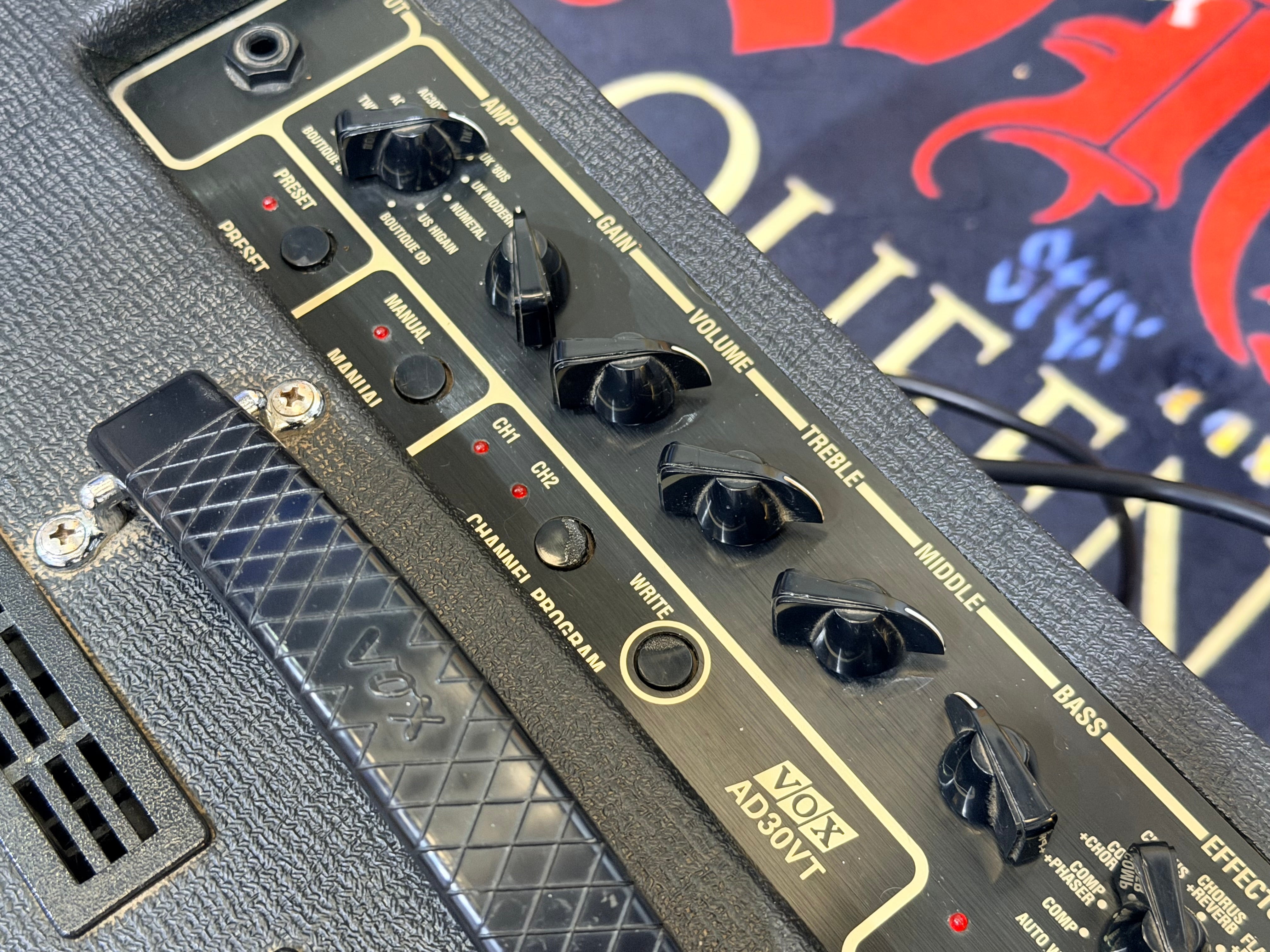 🎸 Vox AD30VT Valvetronix~ Chrome~ 30w Guitar Combo Amplifier Amp~ Black! 🎸