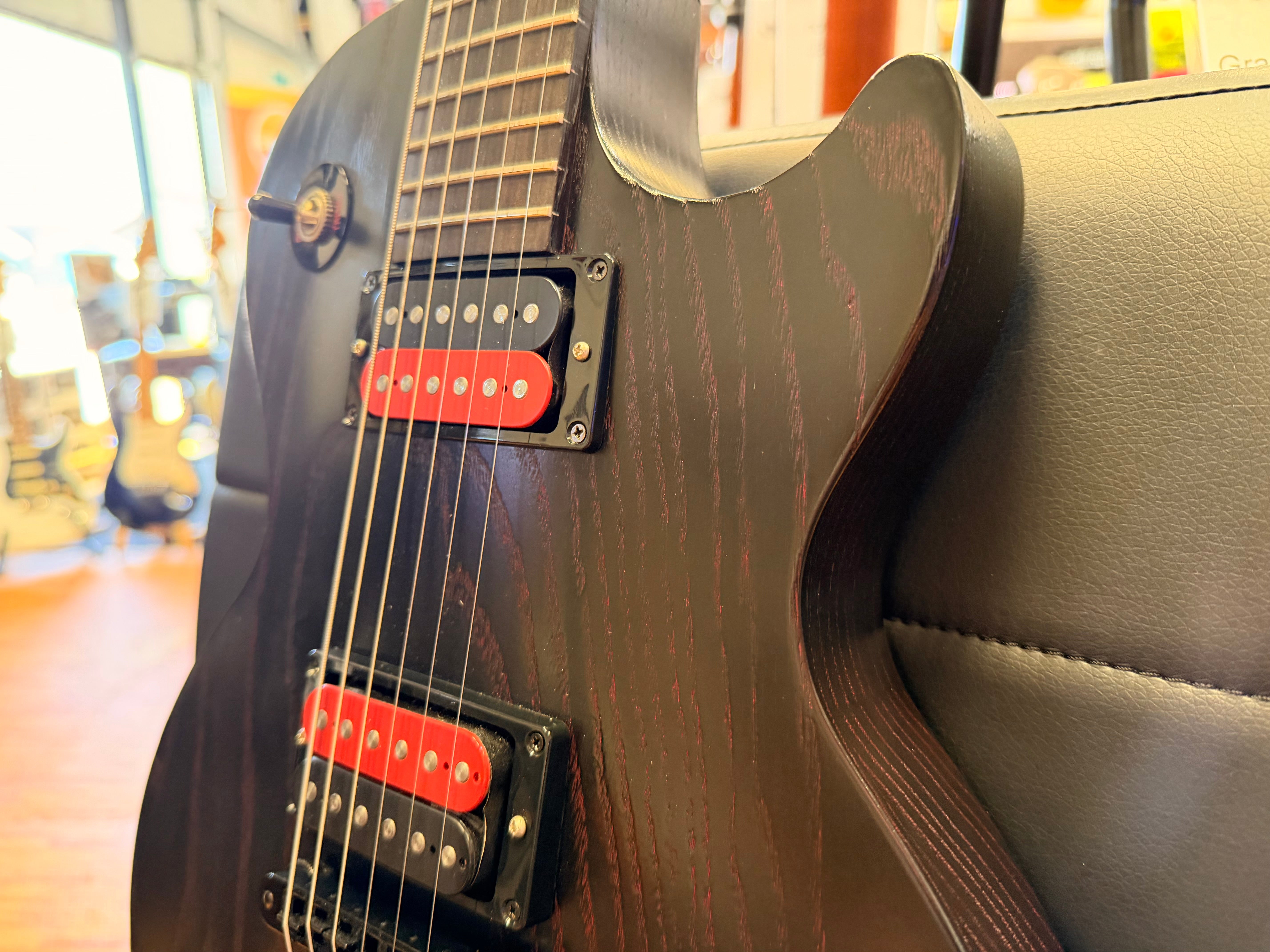 🔥RARE🔥 2003 Gibson Les Paul Voodoo Limited Run~Ebony + JuJu + Snakeskin Case!