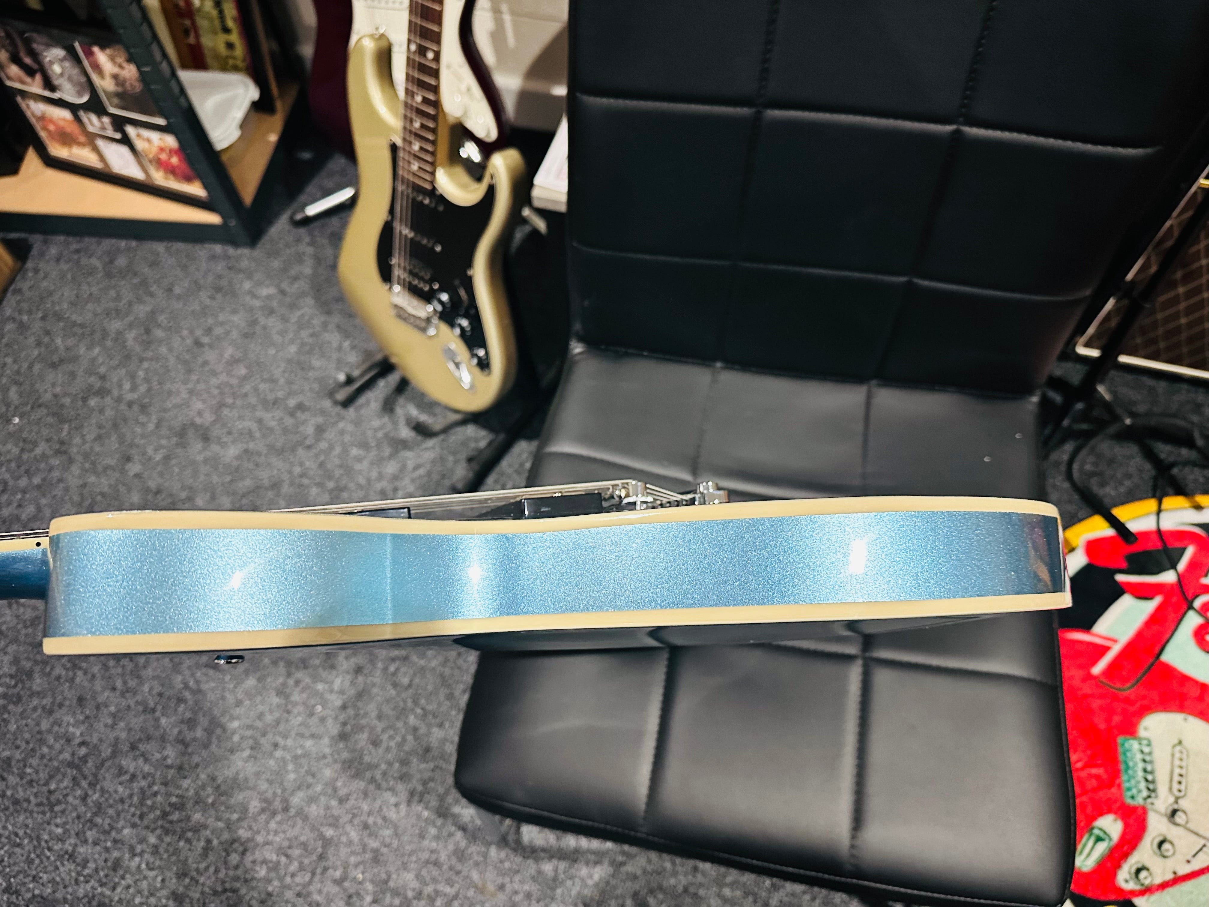 🌟 Vintage VSA550 Reissued Pretender Semi-Hollow~ Dave Grohl Foo Fighters 335 🌟