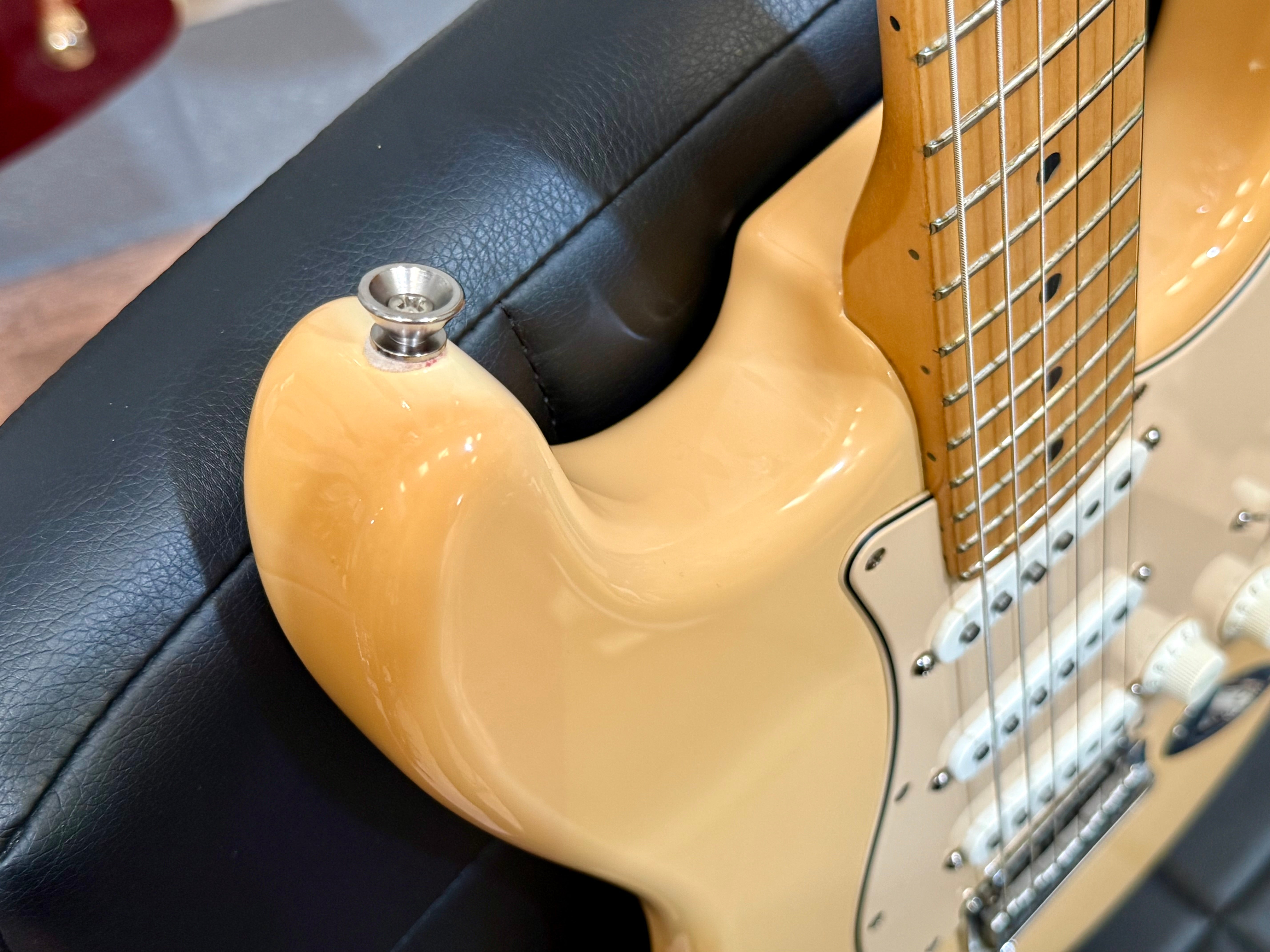 🌟2005 60th Anniversary🌟 Fender American Standard Stratocaster~ Vintage White!