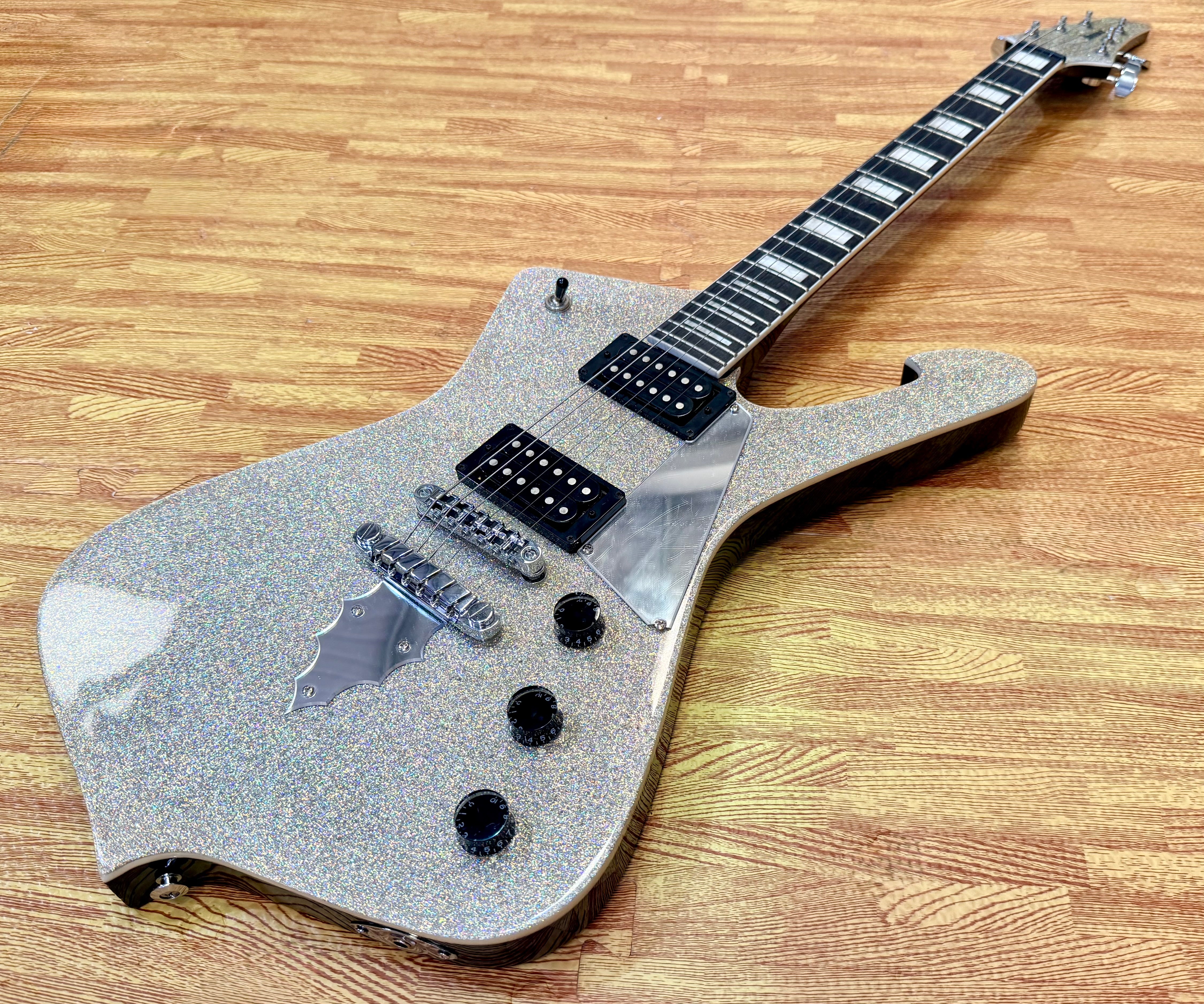 ⚡️2023⚡️ Ibanez PS60 Paul Stanley Signature~ Metallic Silver Sparkle Guitar!