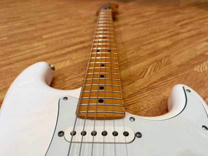 ✨2021✨ Fender Player Stratocaster HSS~ Polar White~ Maple Neck~ Mexican Strat!
