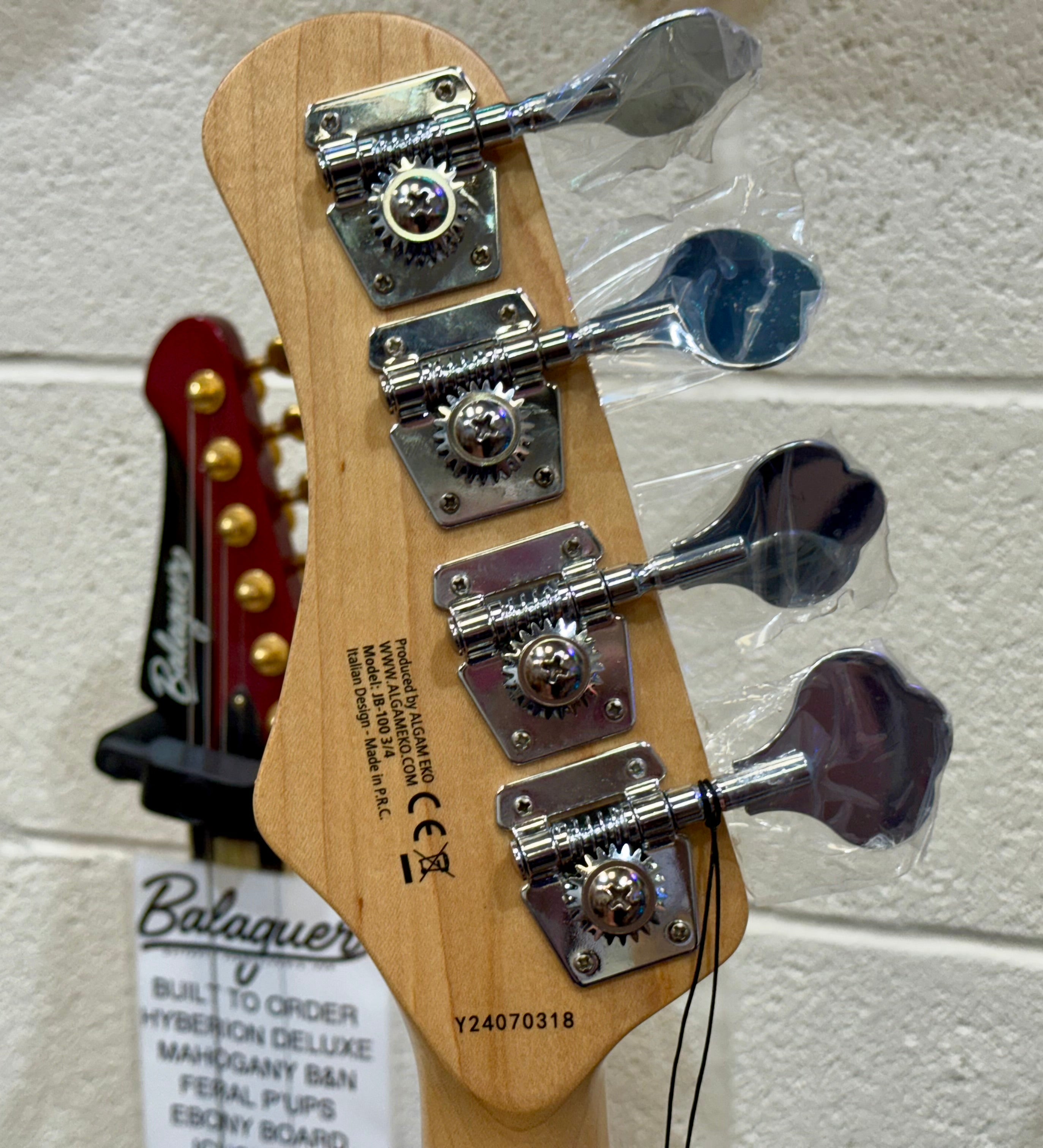 🌟BRAND NEW ~ SHORT SCALE🌟 Eko One VJB JB-100 3/4 Electric Jazz Bass Guitar~ Sunburst!