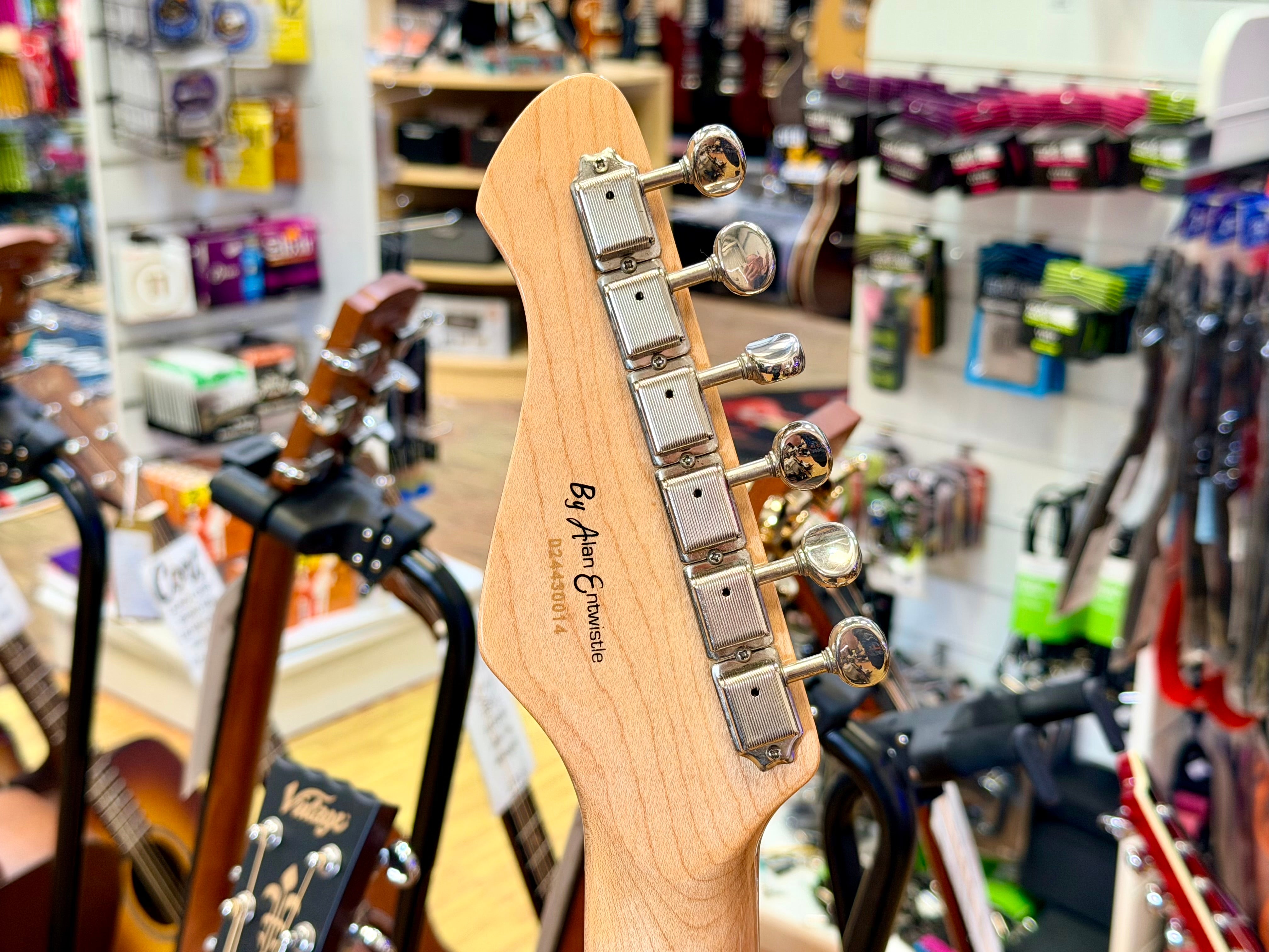 ✨2024✨ Revelation RJT60 DLX Deluxe Natural Swamp Ash~ Alan Entwistle Jazzmaster