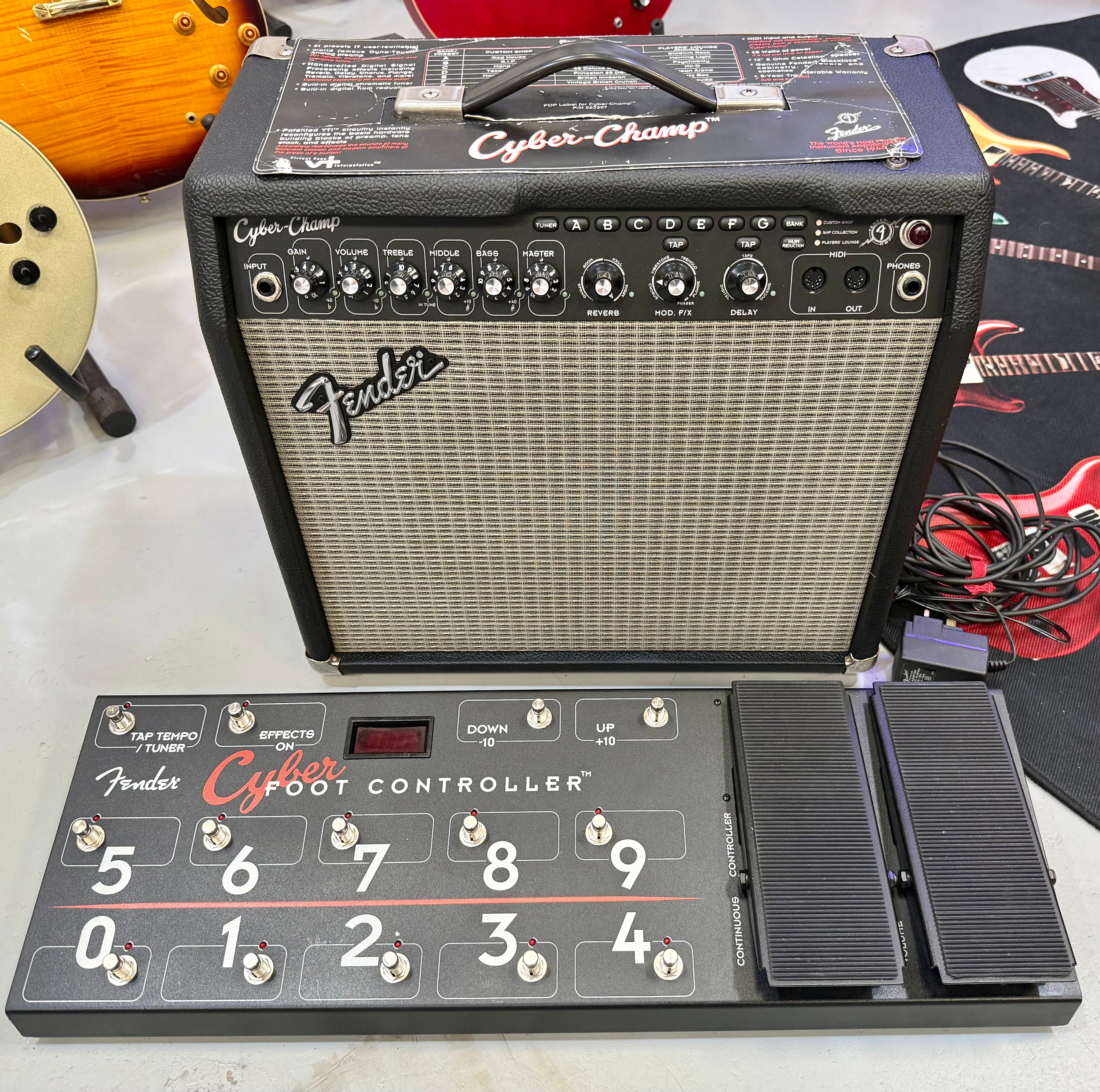 🎸RARE~ CYBER FOOT CONTROLLER🎸 Fender Cyber Champ 65w Guitar Combo Amplifier!