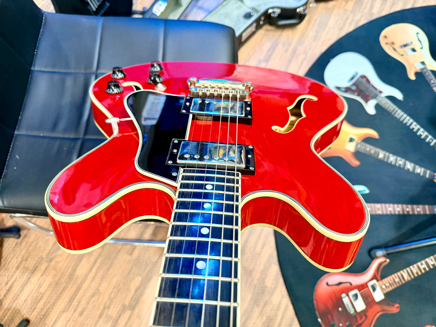 🍒MINT 2022 🍒 Eastman T386-RD Thinline Semi-Hollow ‘335’ Antique Red + Case!