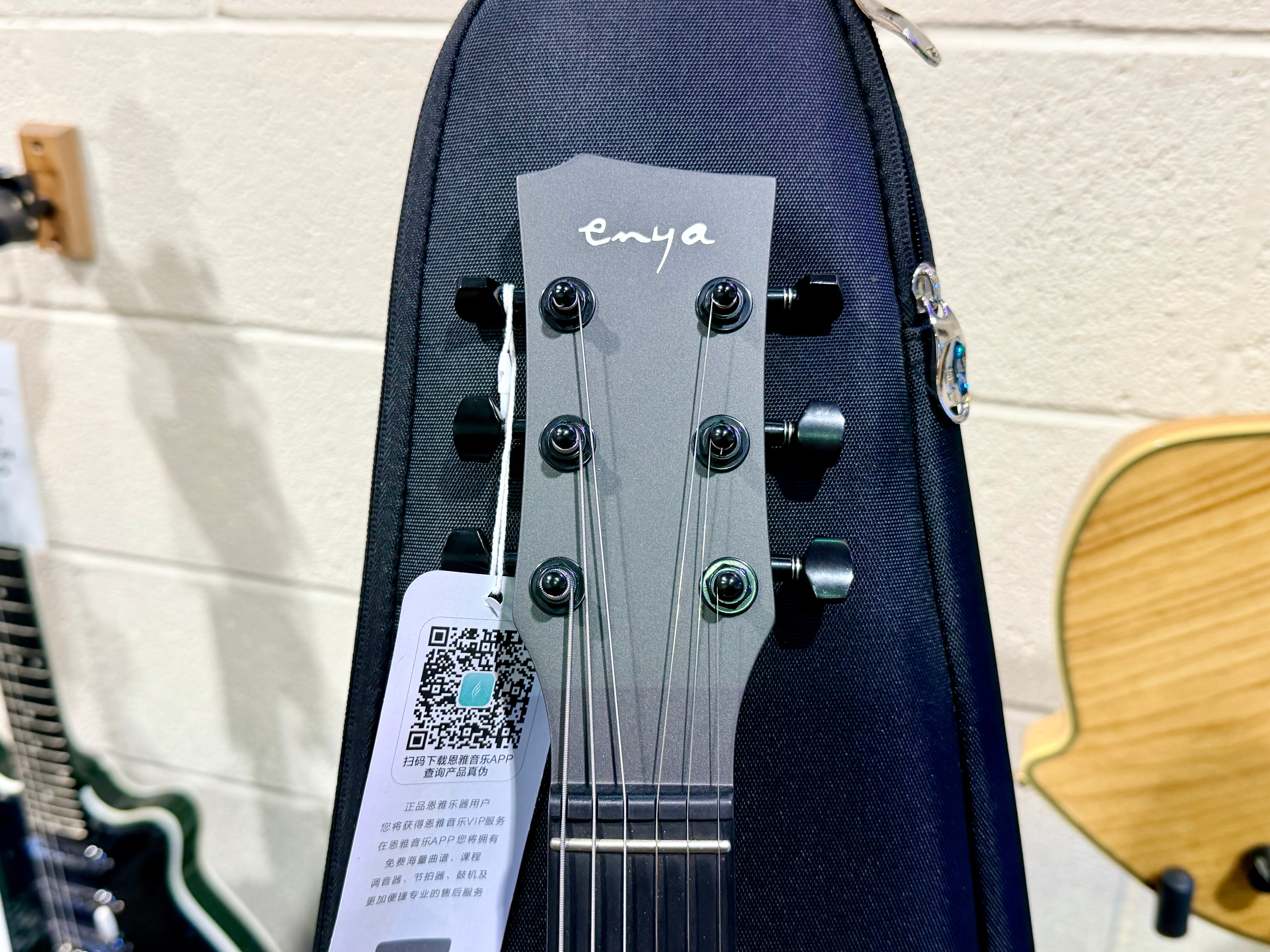 🔥 Enya Nova Go Sonic~ Carbon Black~ Smart Electric Guitar~Speaker & FX + Bag 🔥