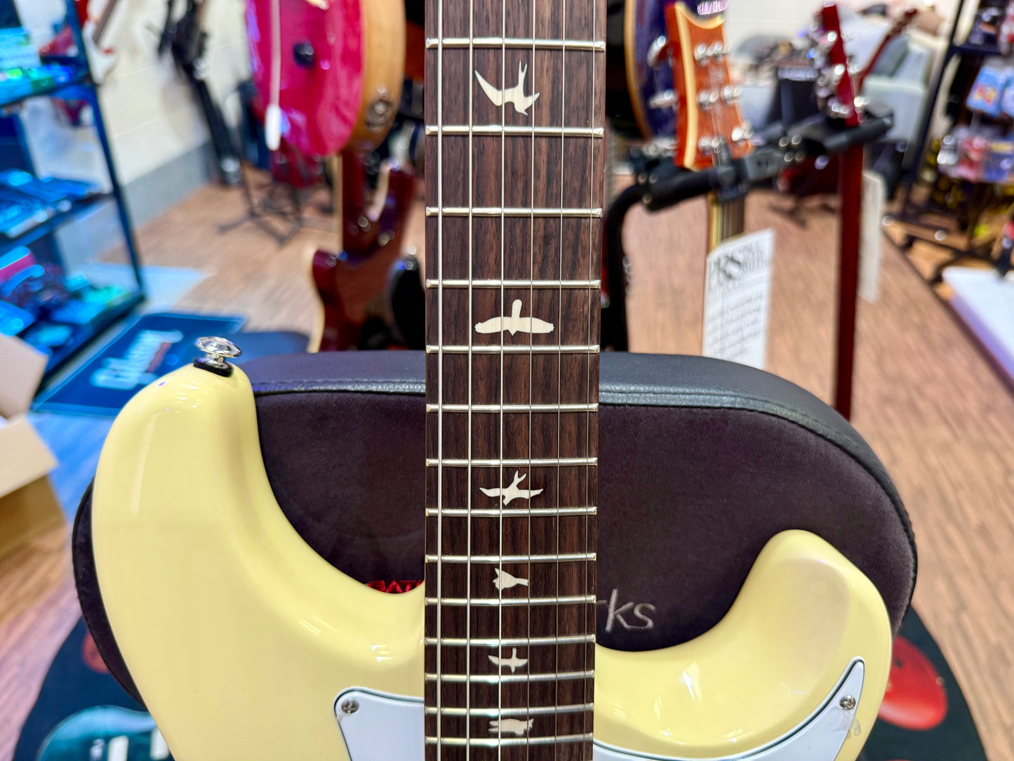 🦅 BRAND NEW 🦅 PRS Silver Sky SE Guitar~ John Mayer~ Moon White + Gig Bag!