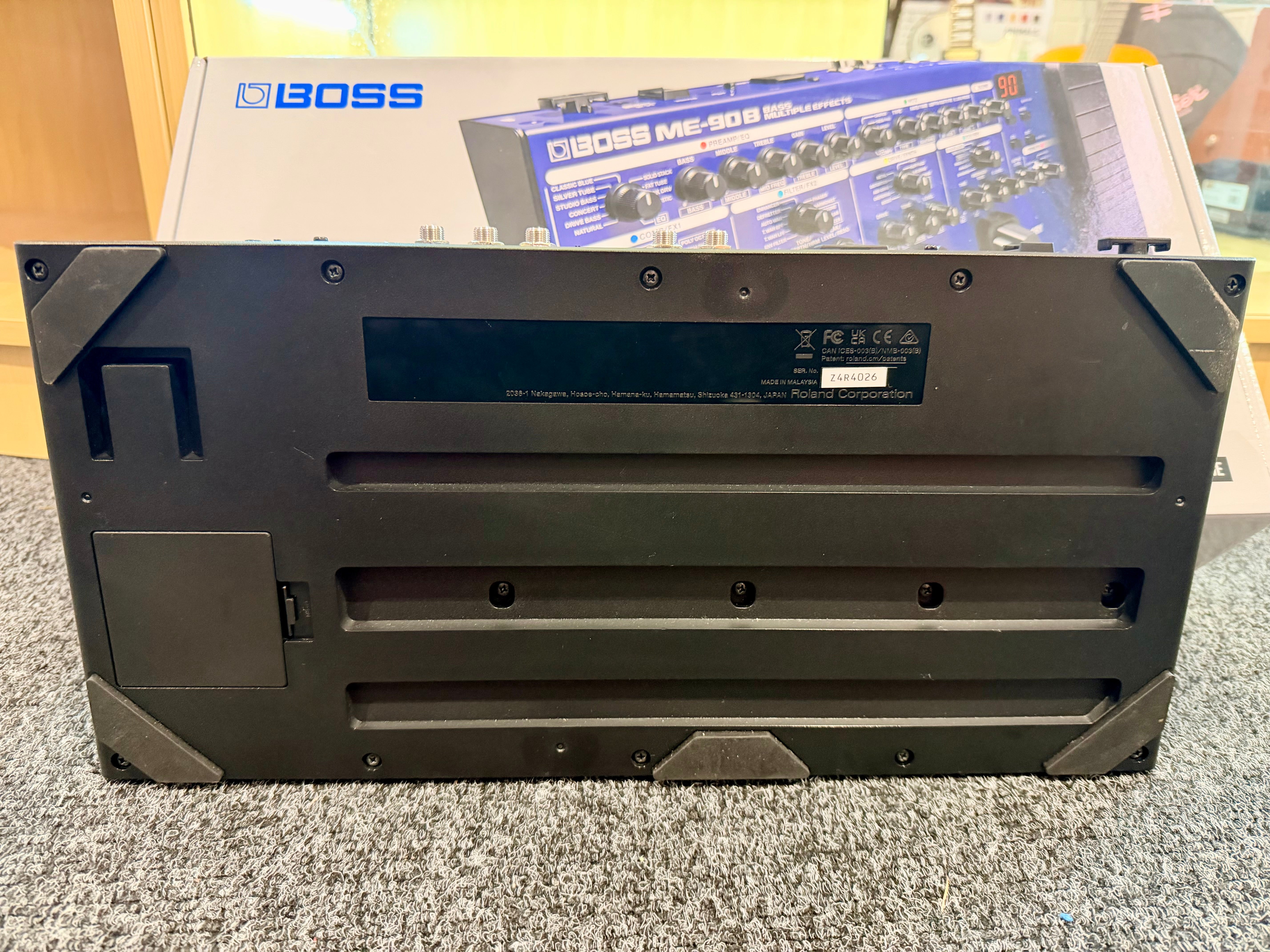 🎸MINT🎸 BOSS ME-90B Bass Guitar Multi-Effects Pedal~ FX Unit~ Processor~ Boxed!