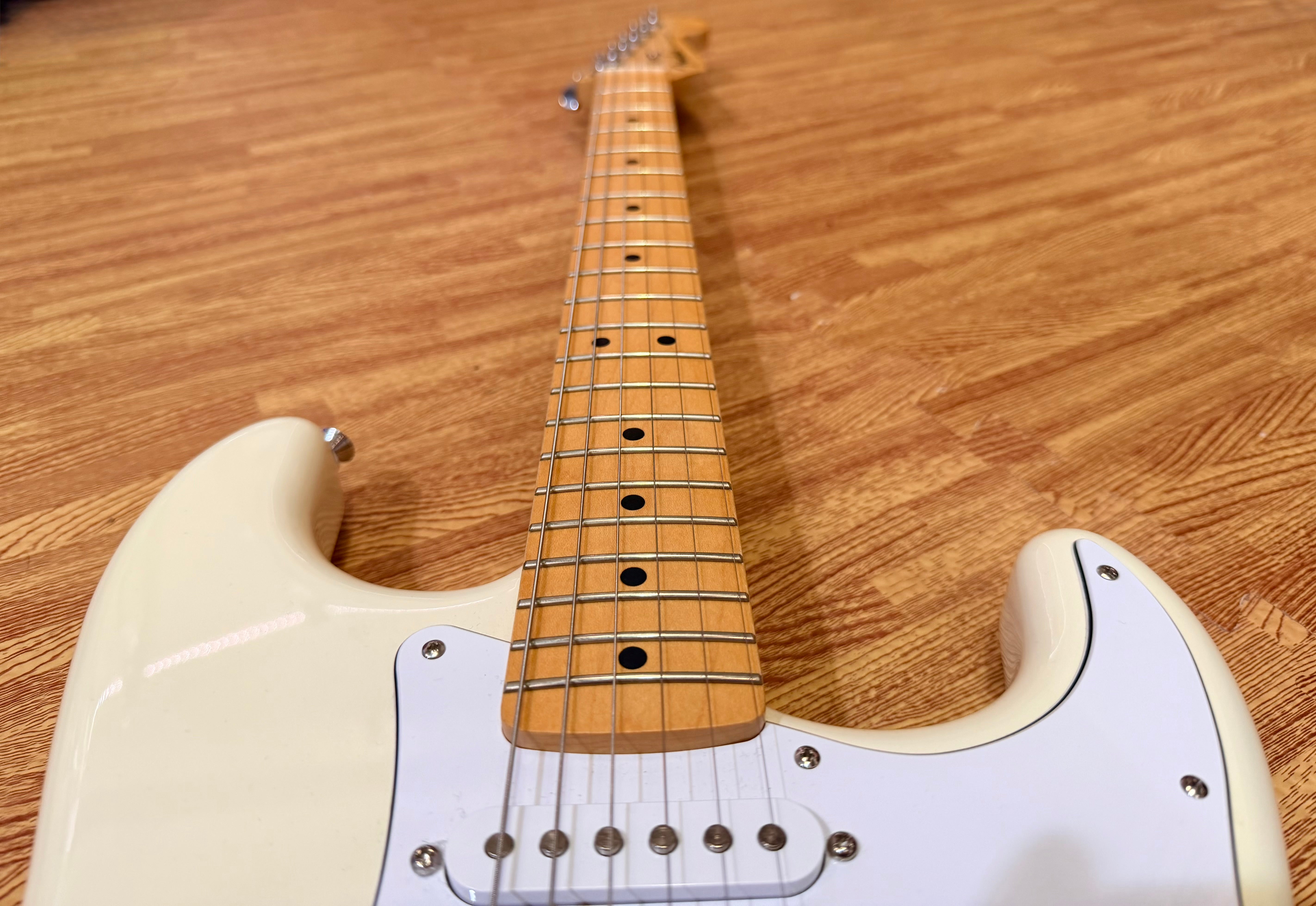 🌟2025🌟 Fender Standard Stratocaster Electric Guitar~ Olympic White~ Maple Neck