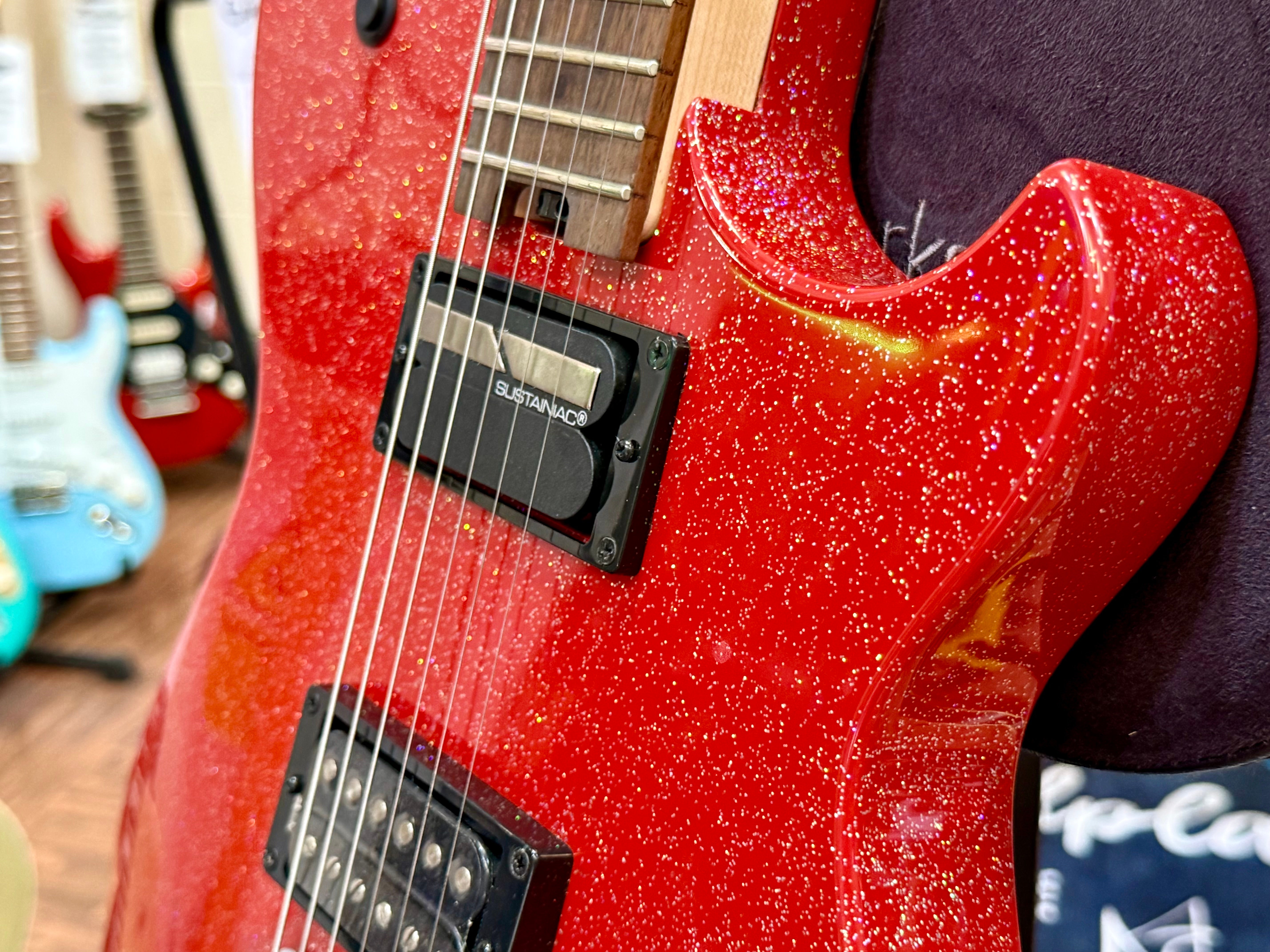 🔥NEW RELEASE🔥 Manson Meta Series Matt Bellamy MBM-2H Sustainiac~ Red Sparkle!