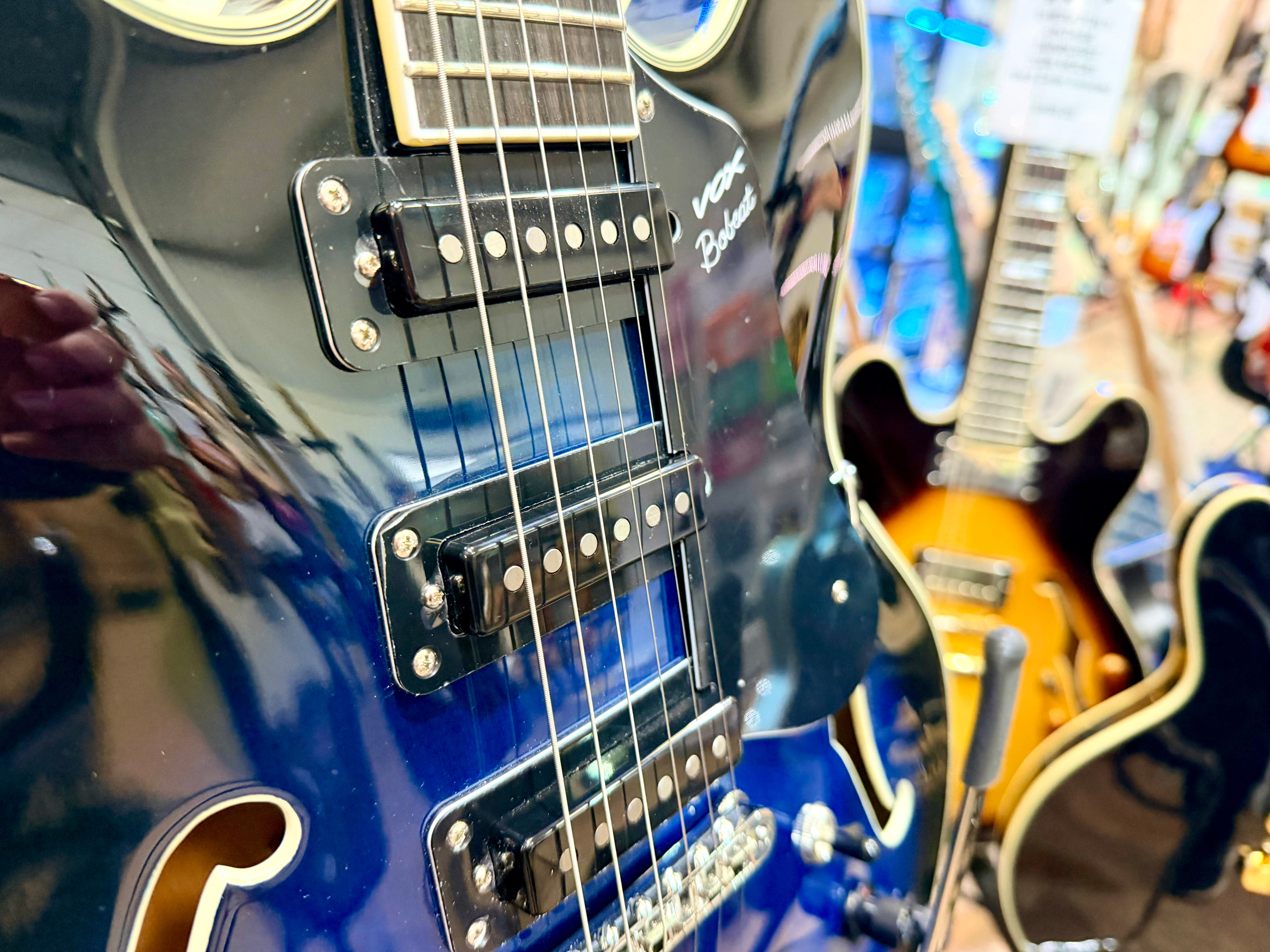 🔥MINT🔥 Vox Bobcat S66 Semi-Hollow ‘335’ Bigsby~ Blue Burst~ 2022 Korea 3 Pickup!