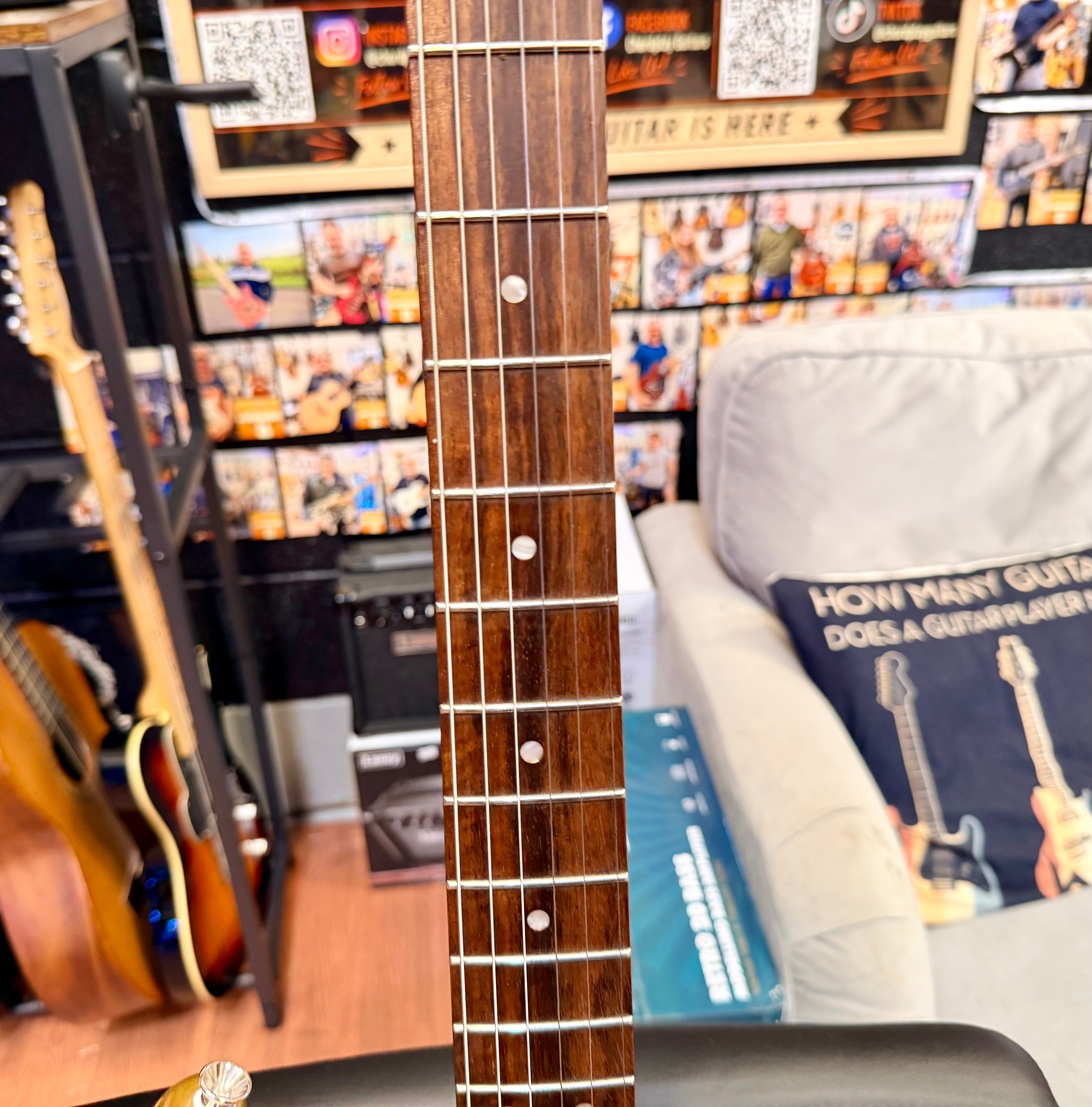 ✨MINT✨ Fender Squier FSR Classic Vibe 60s Stratocaster~ Aztec Gold~ 2025 Strat