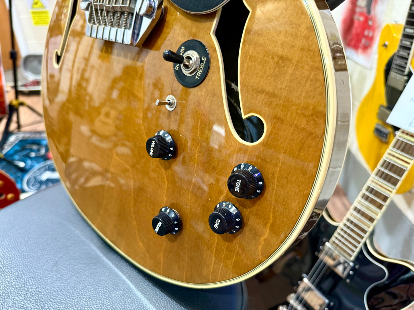 🌟 VINTAGE 1980🌟 Hofner T4ST Hollow-Body Electric Guitar~ West Germany~ Walnut!