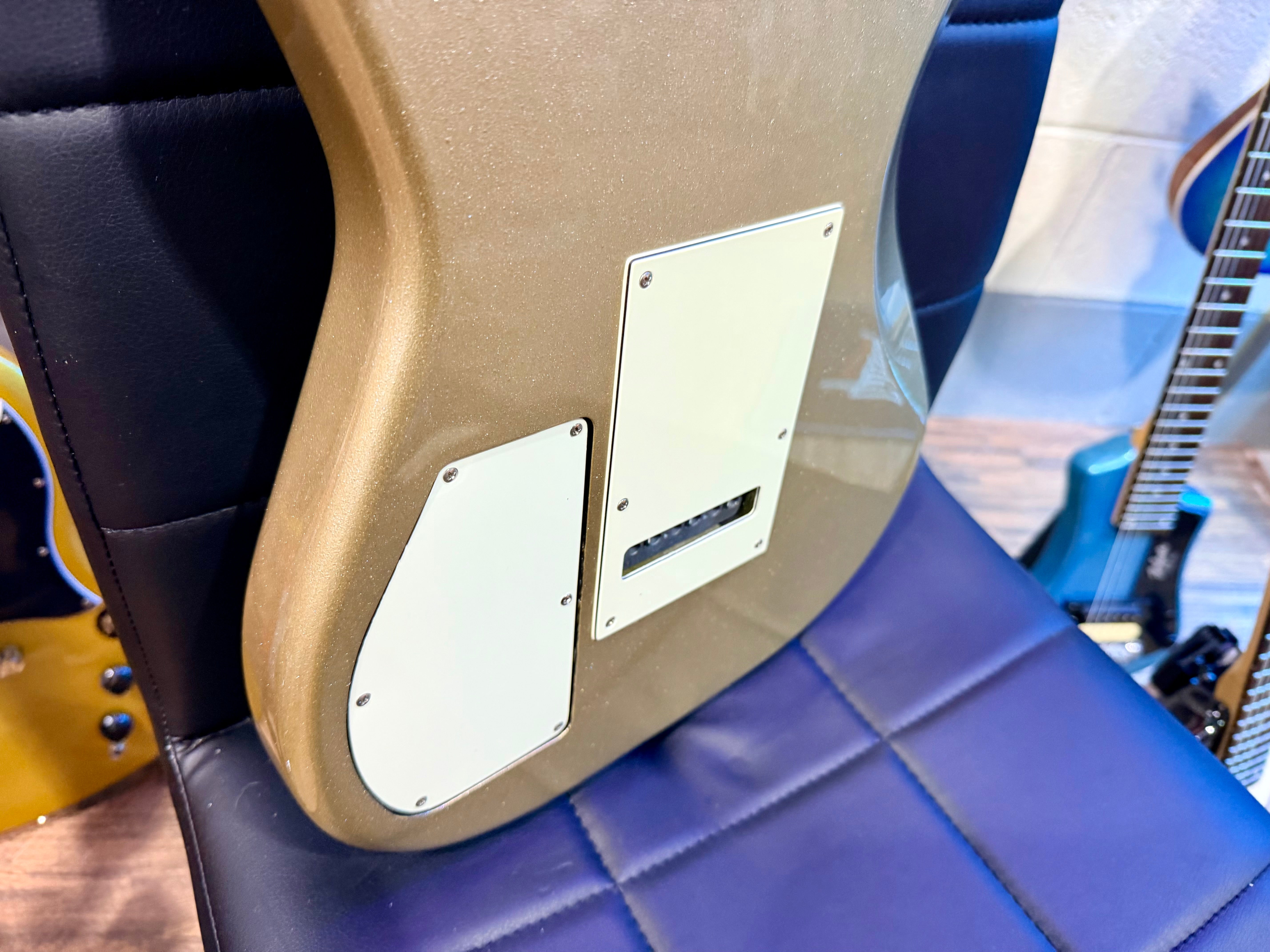 🌟MINT🌟 Godin Session RW LTD~ Silver Gold HG~ Seymour Duncan HSS + Gig Bag!