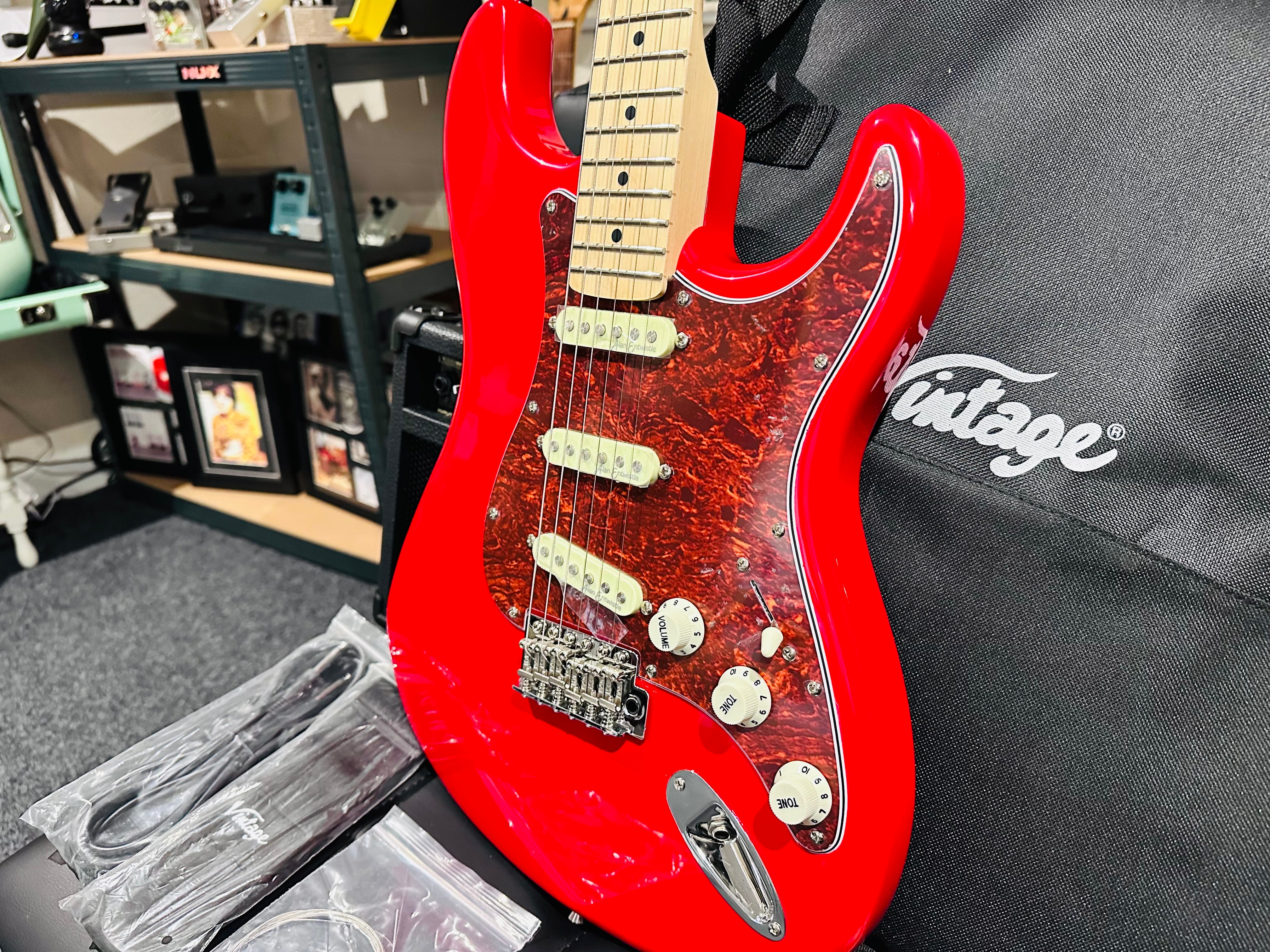 🌟NEW🌟 Vintage V60 Maple Coaster~ Electric Guitar Starter Pack Red~ Strat Style!