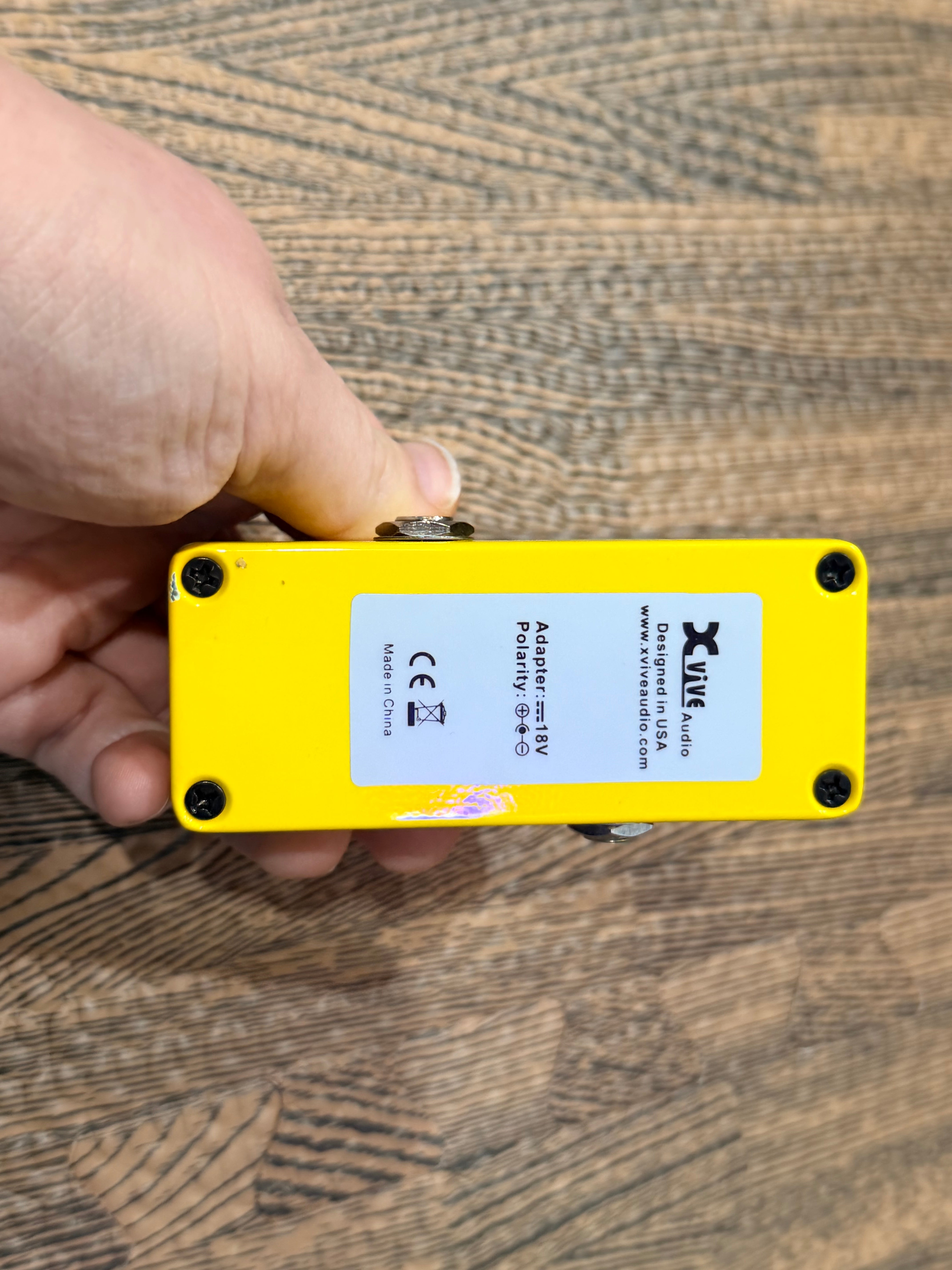 🍋 Xvive XV9 Lemon Squeezer Pedal~ Guitar Analog Compressor FX Unit 🍋