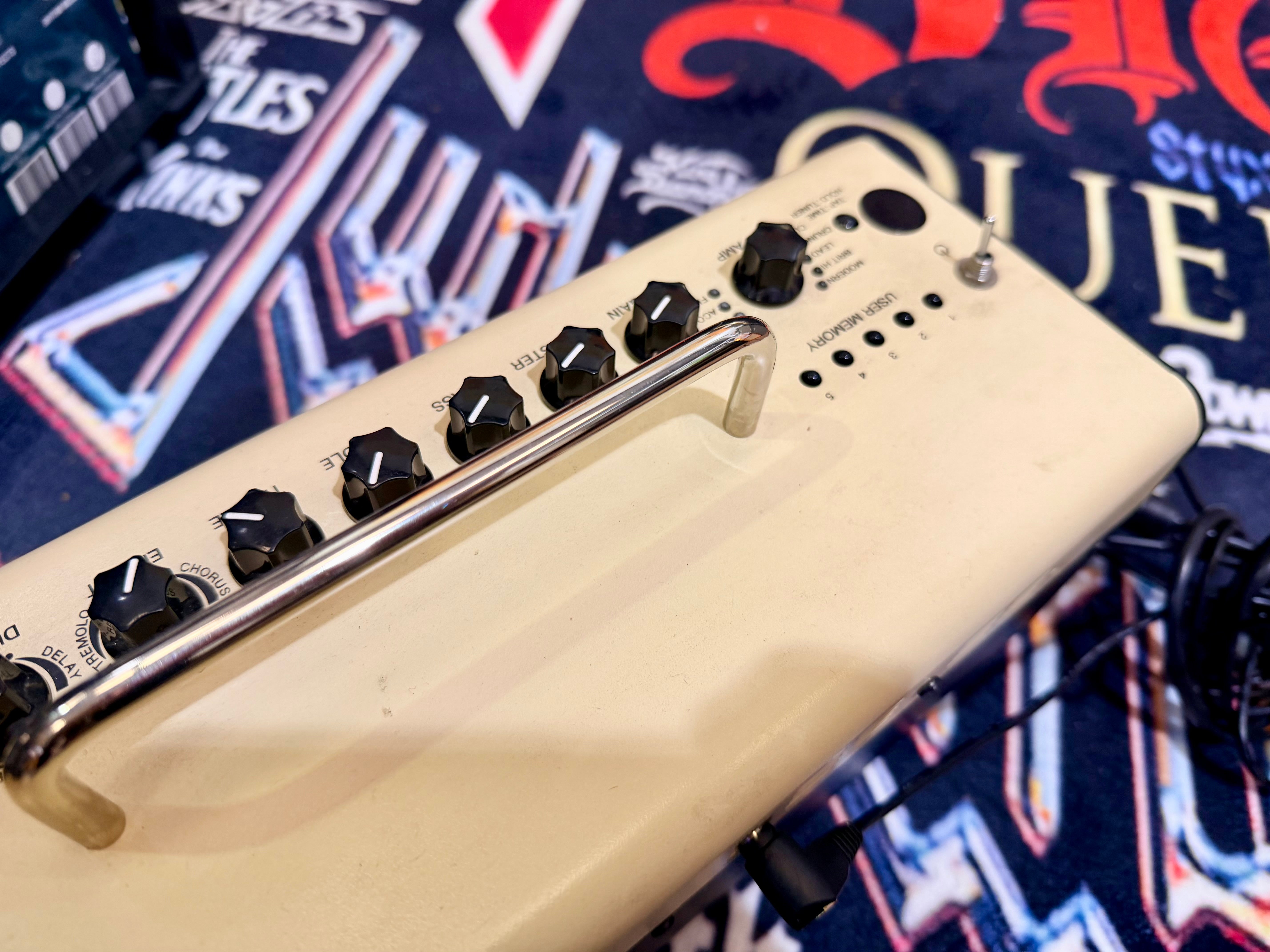 🎸 Yamaha THR10 Guitar Amplifier~ Combo Amp With Effects~ 10w Models/Effects 🎸