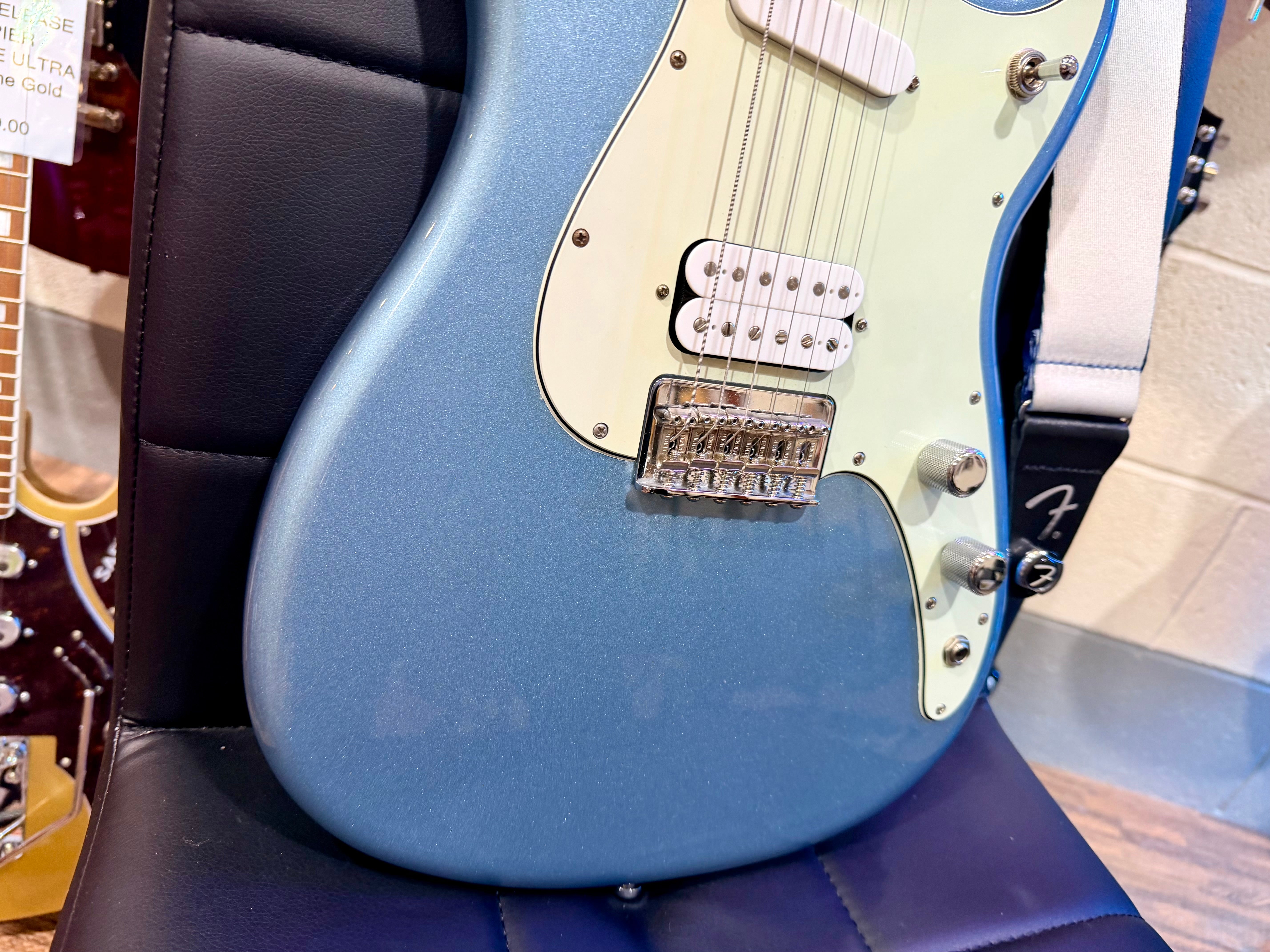 🌟2022 MINT🌟 Fender Player Duo Sonic HS~ Ice Blue Metallic~ Pau Ferro~ Mexican!