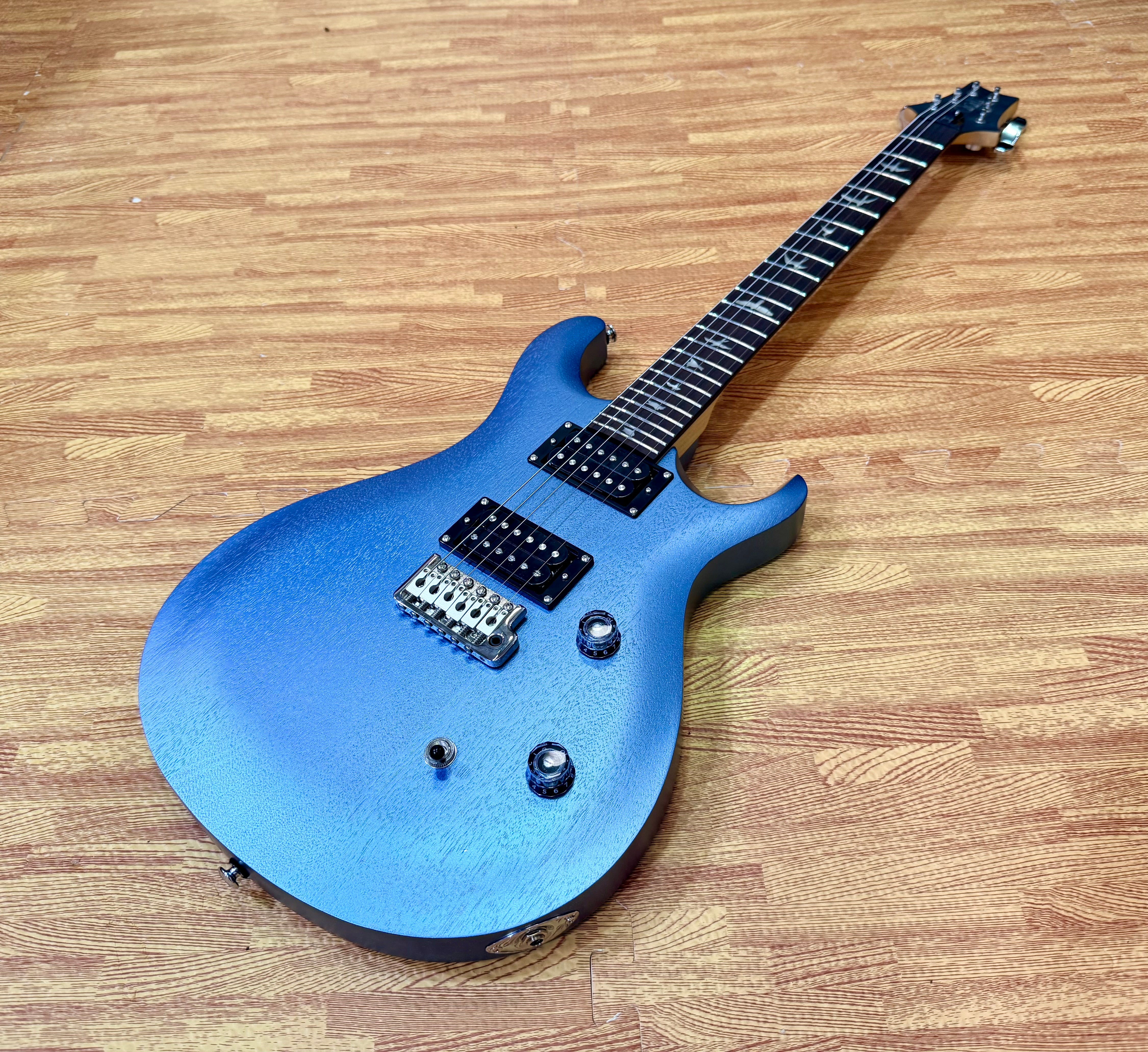 🔥EX-DEMO🔥 PRS SE CE24 Standard Satin Ice Blue Metallic + PRS Gig Bag!