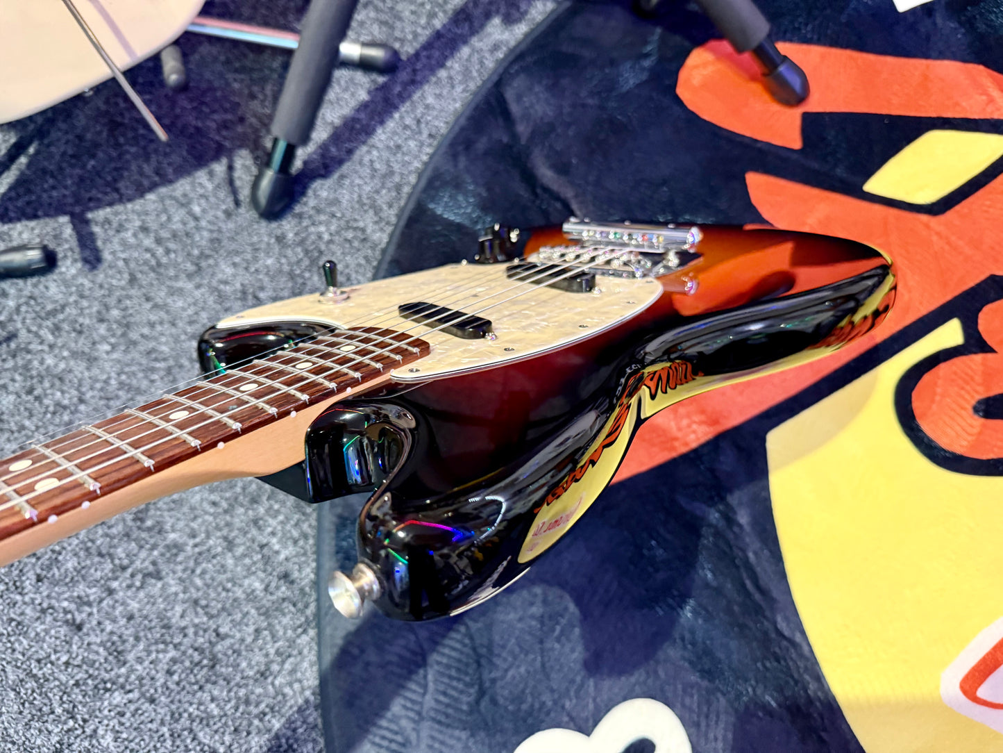 🔥2018 USA🔥 Fender American Performer Mustang~ 3-Color Sunburst~ Case & Docs!